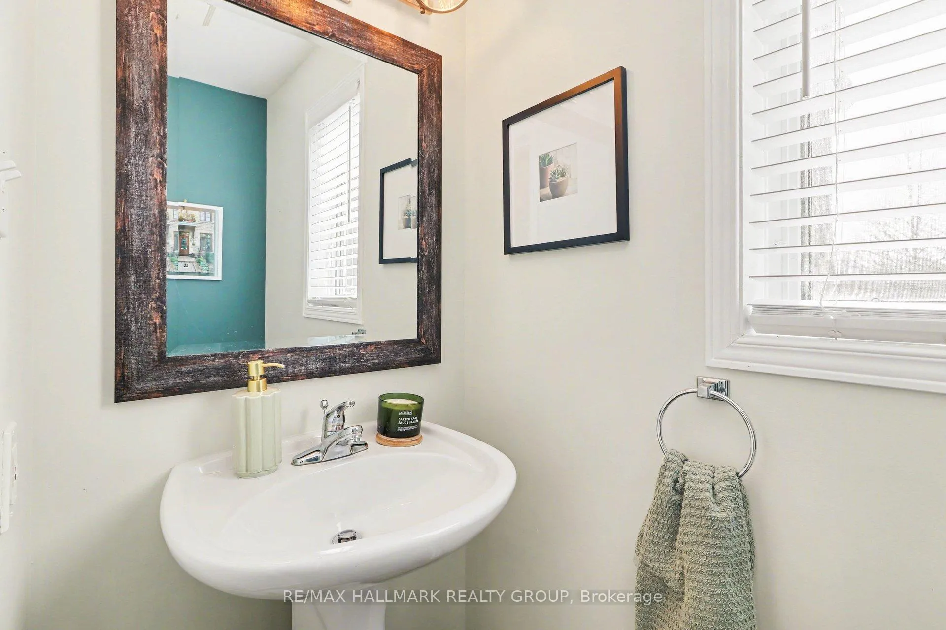 Photo 20 of 2229 Brockstone Crescent, Ottawa, Avalon East — HOMEH