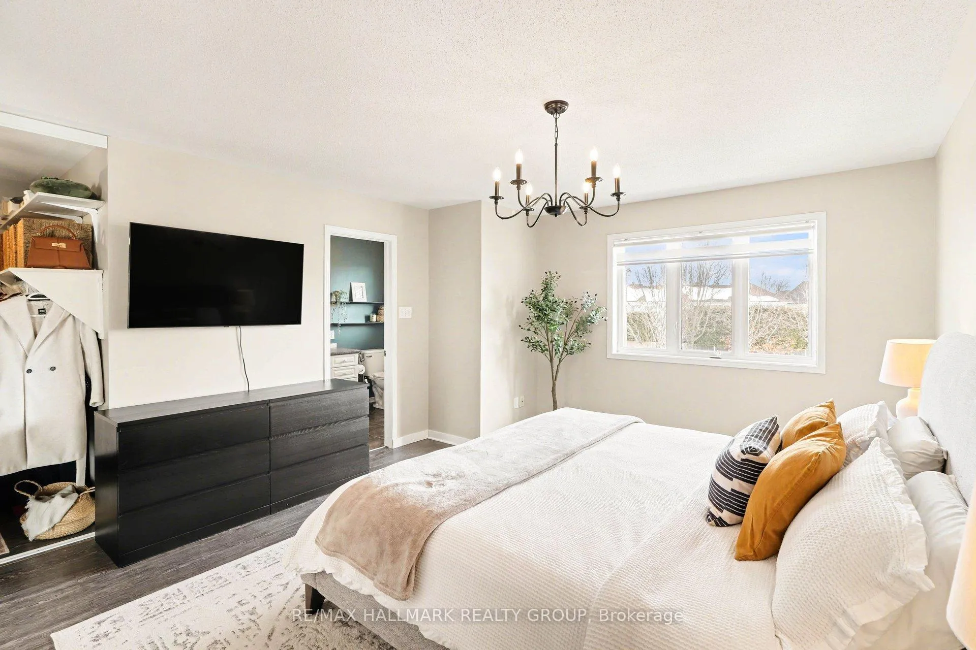 Photo 23 of 2229 Brockstone Crescent, Ottawa, Avalon East — HOMEH
