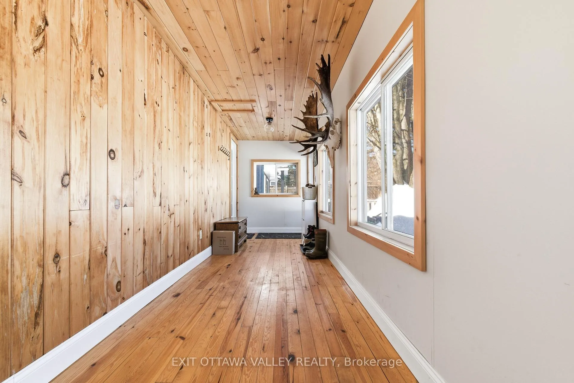 Photo 5 of 13 Spruce Crescent, Deep River — HOMEH