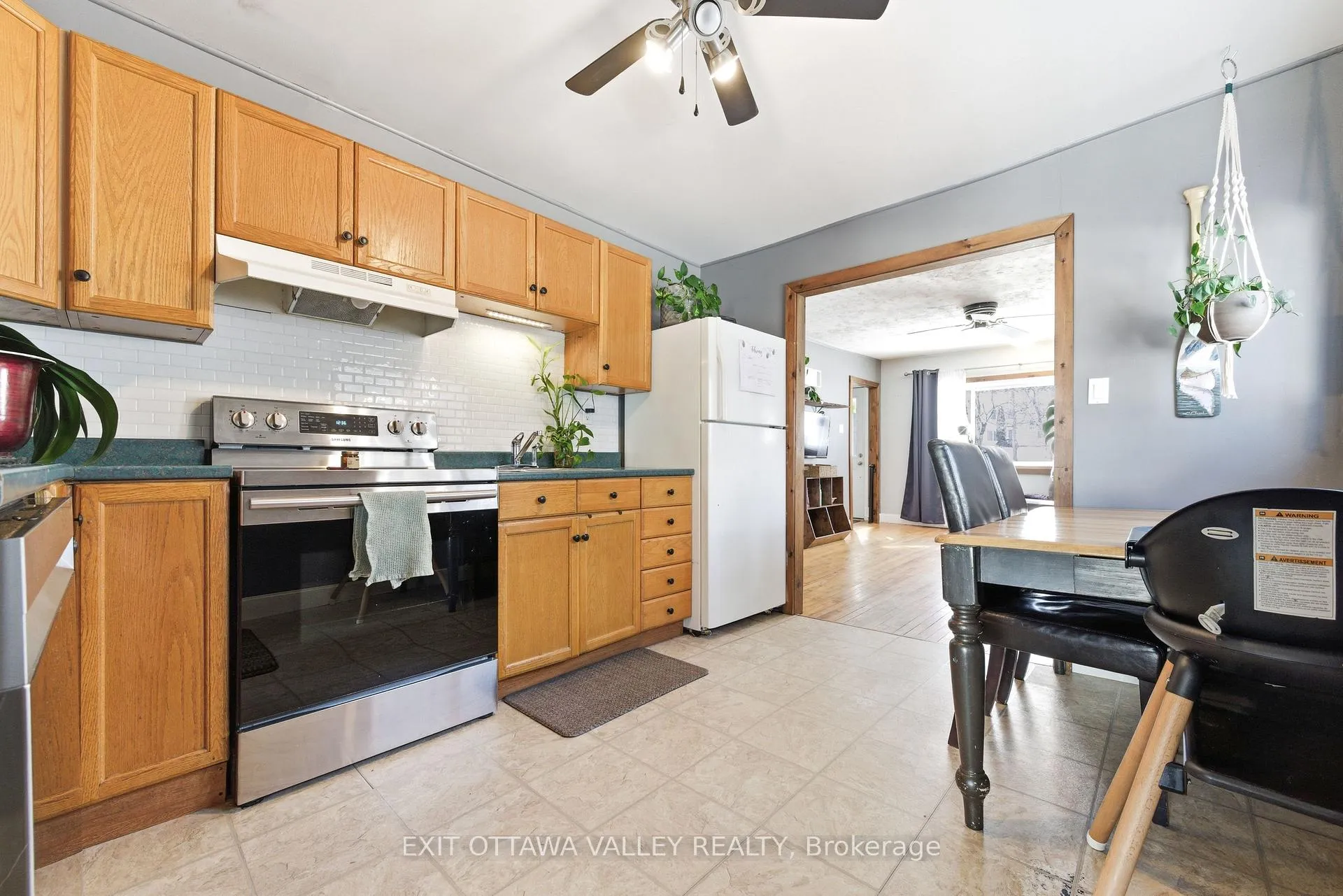 Photo 13 of 13 Spruce Crescent, Deep River — HOMEH