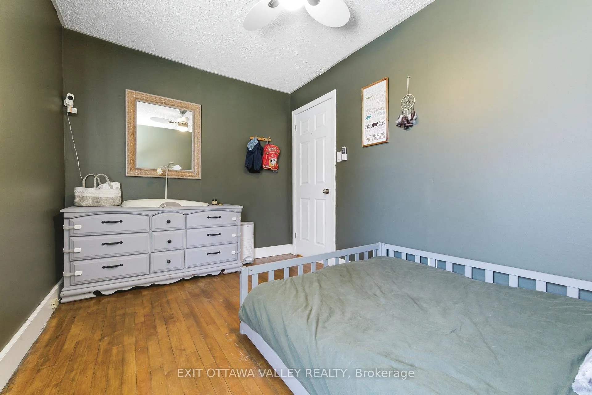 Photo 19 of 13 Spruce Crescent, Deep River — HOMEH