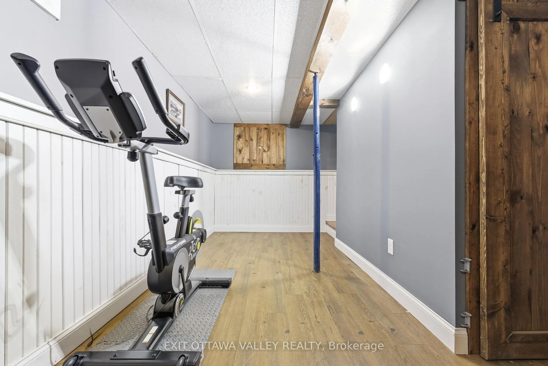 Photo 32 of 13 Spruce Crescent, Deep River — HOMEH