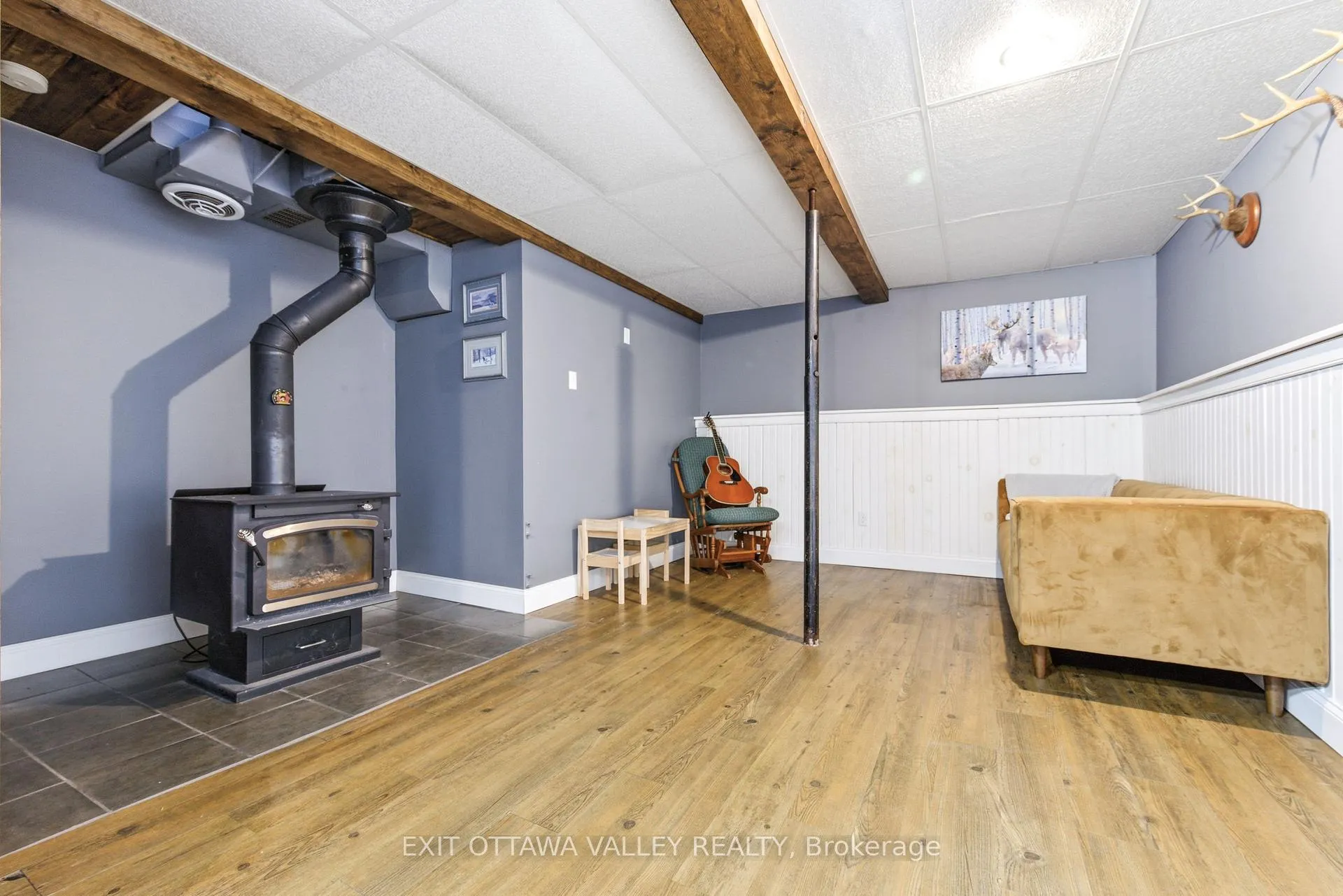 Photo 33 of 13 Spruce Crescent, Deep River — HOMEH