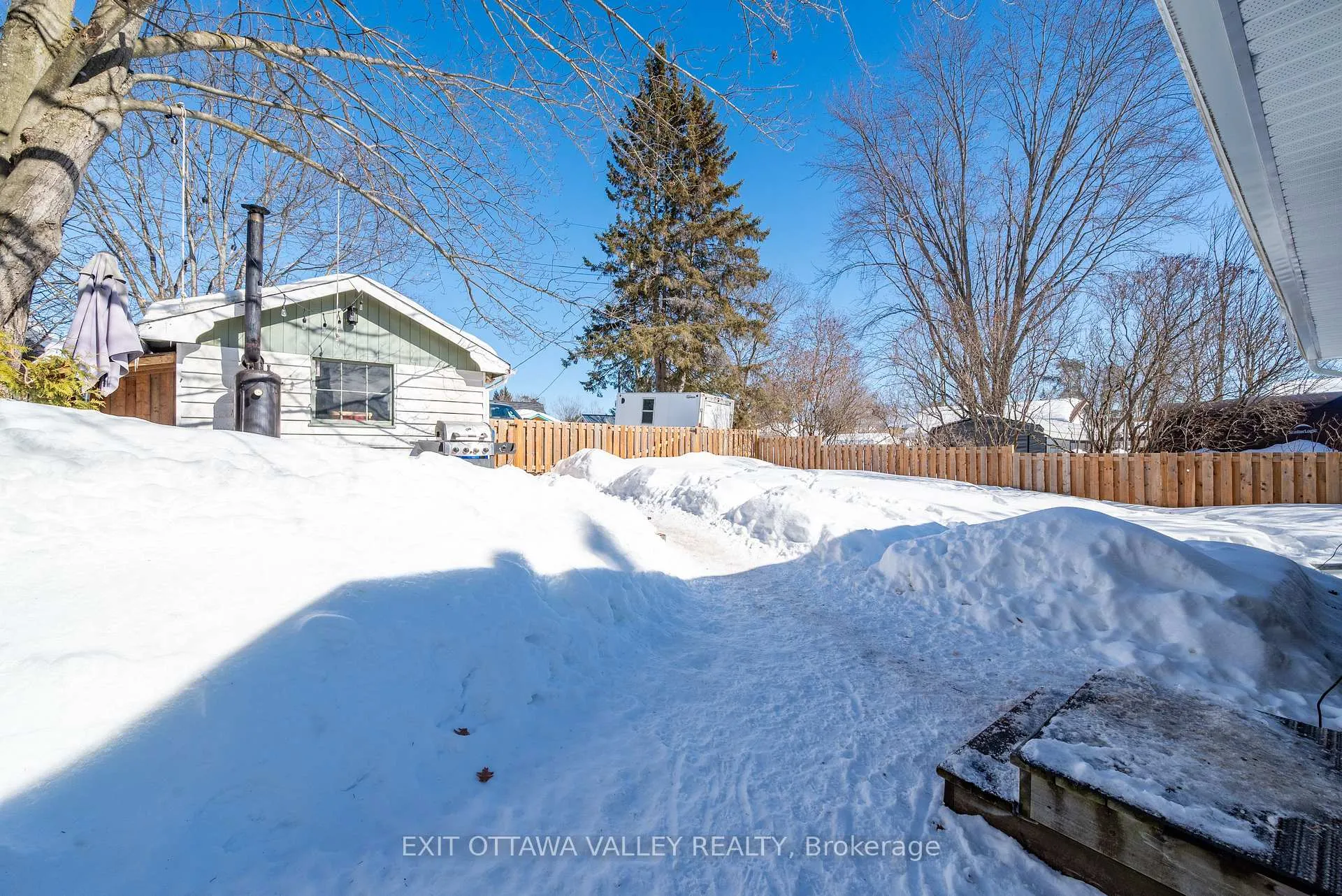 Photo 41 of 13 Spruce Crescent, Deep River — HOMEH