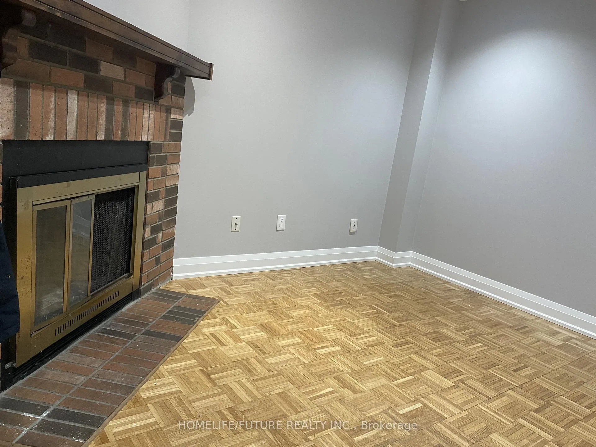Photo 4 of Unit Main, 1619 Marshcourt Drive, Pickering, Village East — HOMEH