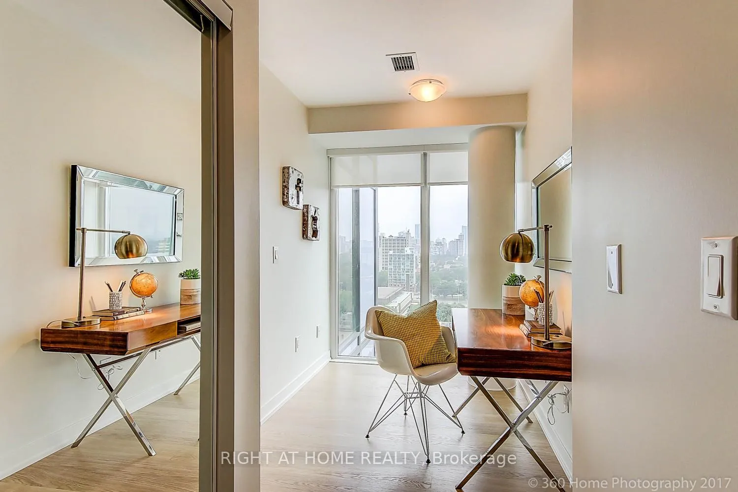 Photo 2 of Unit 1613, 105 George Street, Toronto, Moss Park — HOMEH