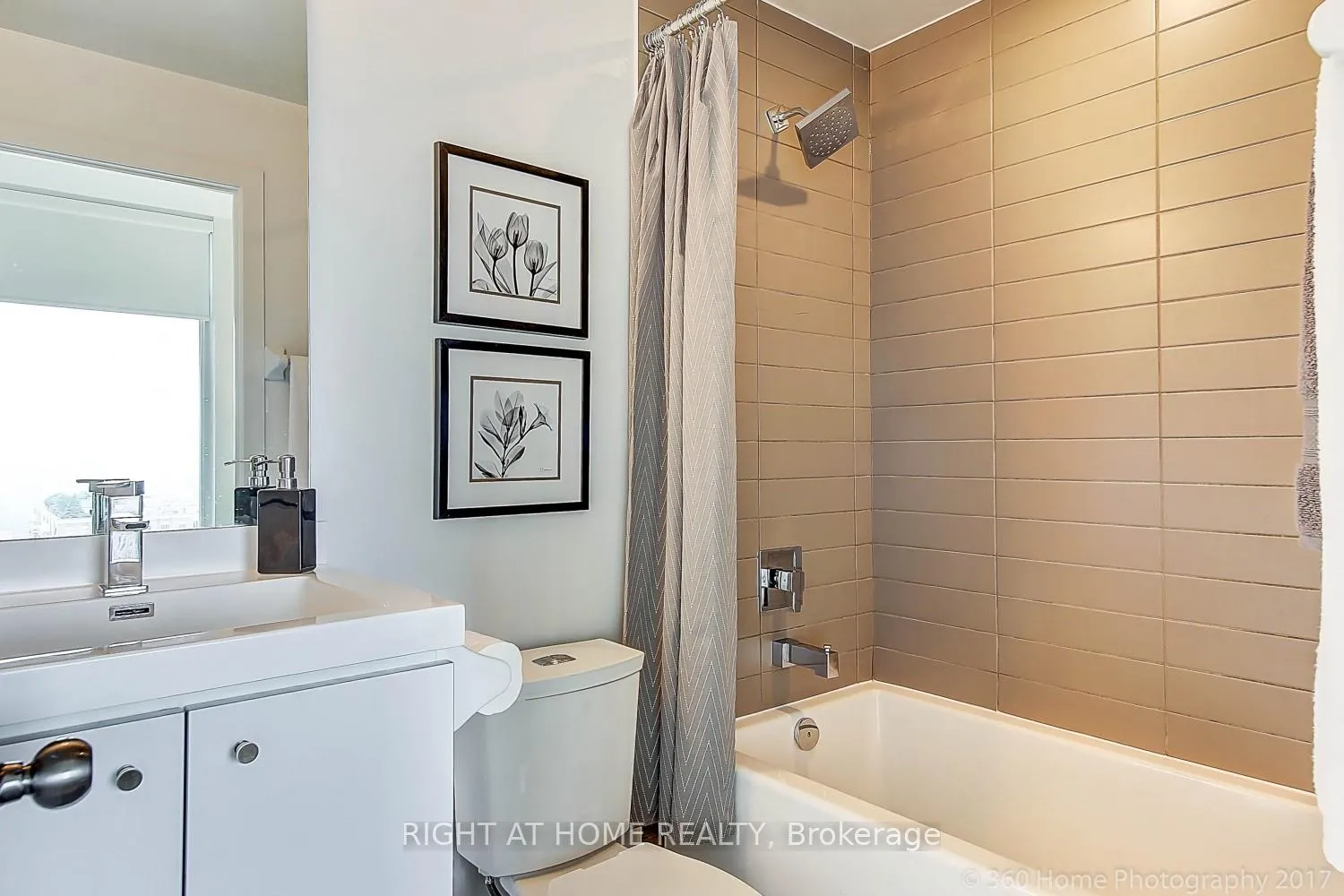 Photo 9 of Unit 1613, 105 George Street, Toronto, Moss Park — HOMEH