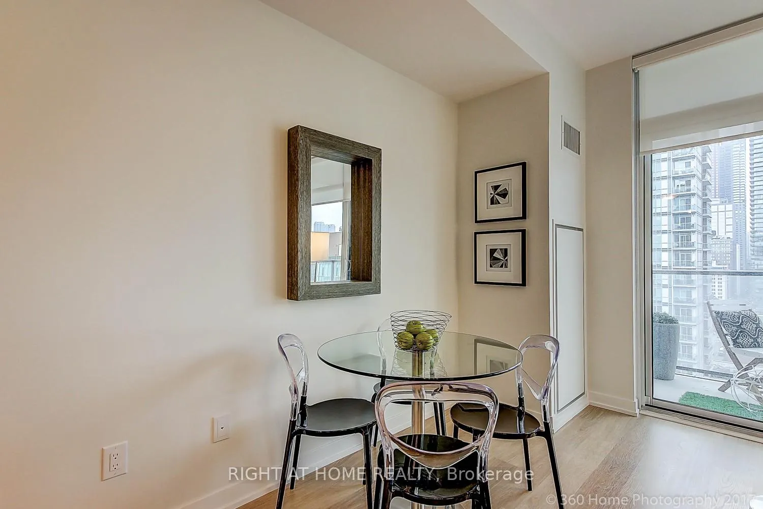 Photo 12 of Unit 1613, 105 George Street, Toronto, Moss Park — HOMEH