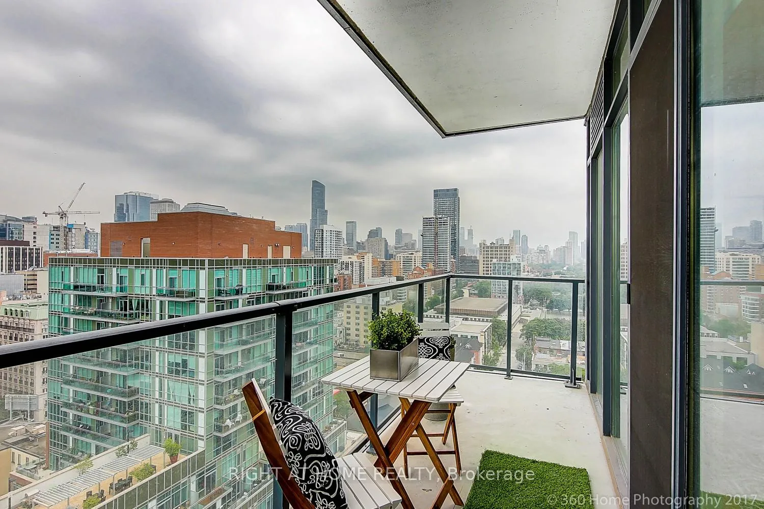 Photo 24 of Unit 1613, 105 George Street, Toronto, Moss Park — HOMEH