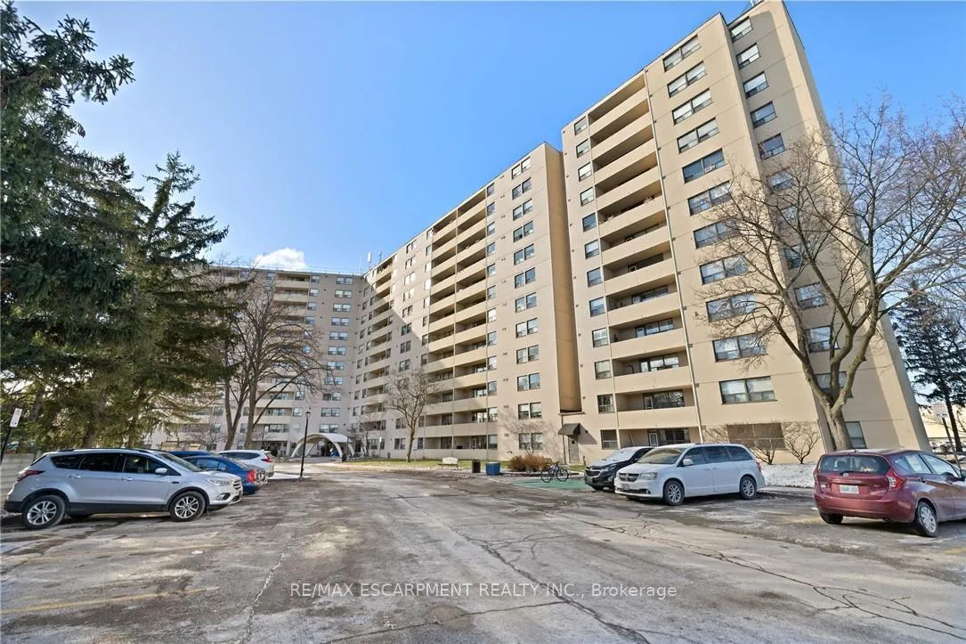 Photo 1 of Unit 901, 700 Dynes Road, Burlington, Roseland — HOMEH