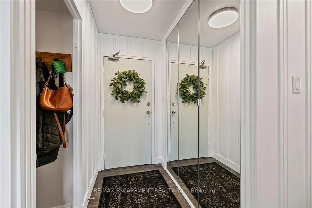 Photo 6 of Unit 901, 700 Dynes Road, Burlington, Roseland — HOMEH