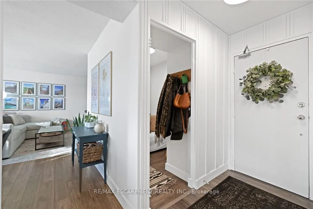 Photo 7 of Unit 901, 700 Dynes Road, Burlington, Roseland — HOMEH