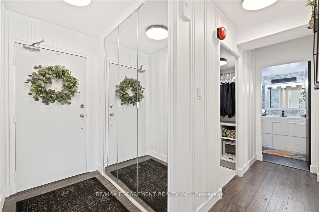 Photo 8 of Unit 901, 700 Dynes Road, Burlington, Roseland — HOMEH
