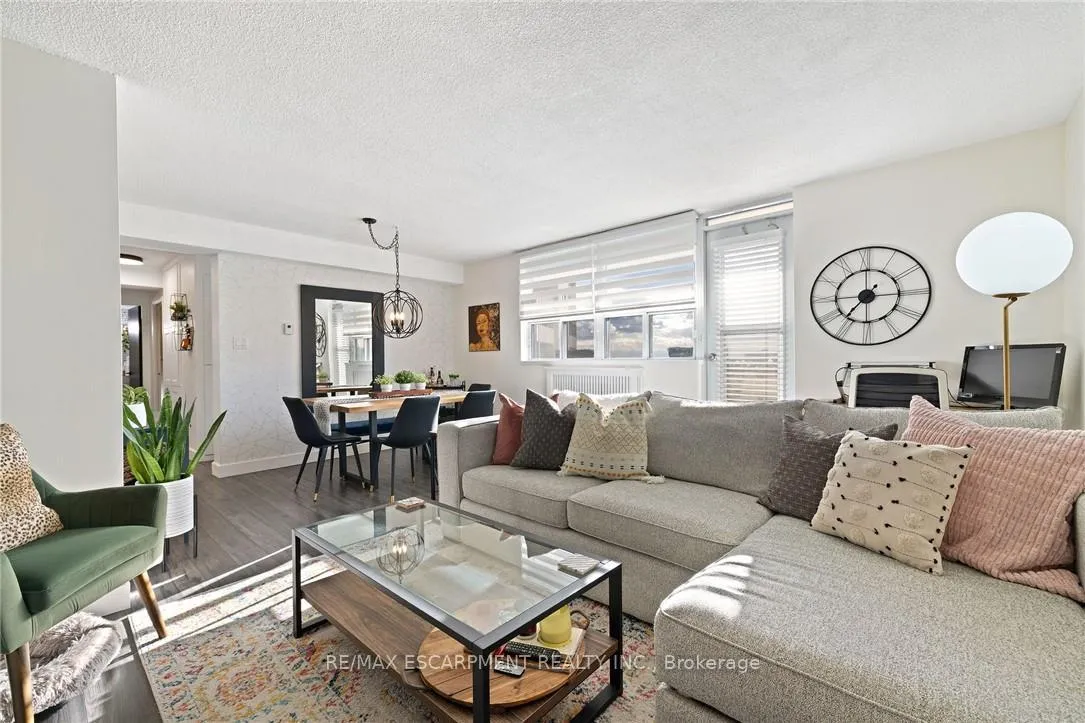 Photo 14 of Unit 901, 700 Dynes Road, Burlington, Roseland — HOMEH