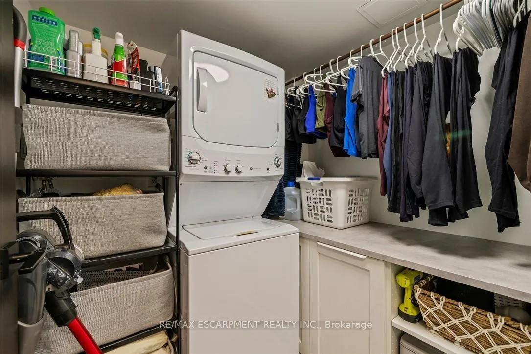 Photo 17 of Unit 901, 700 Dynes Road, Burlington, Roseland — HOMEH
