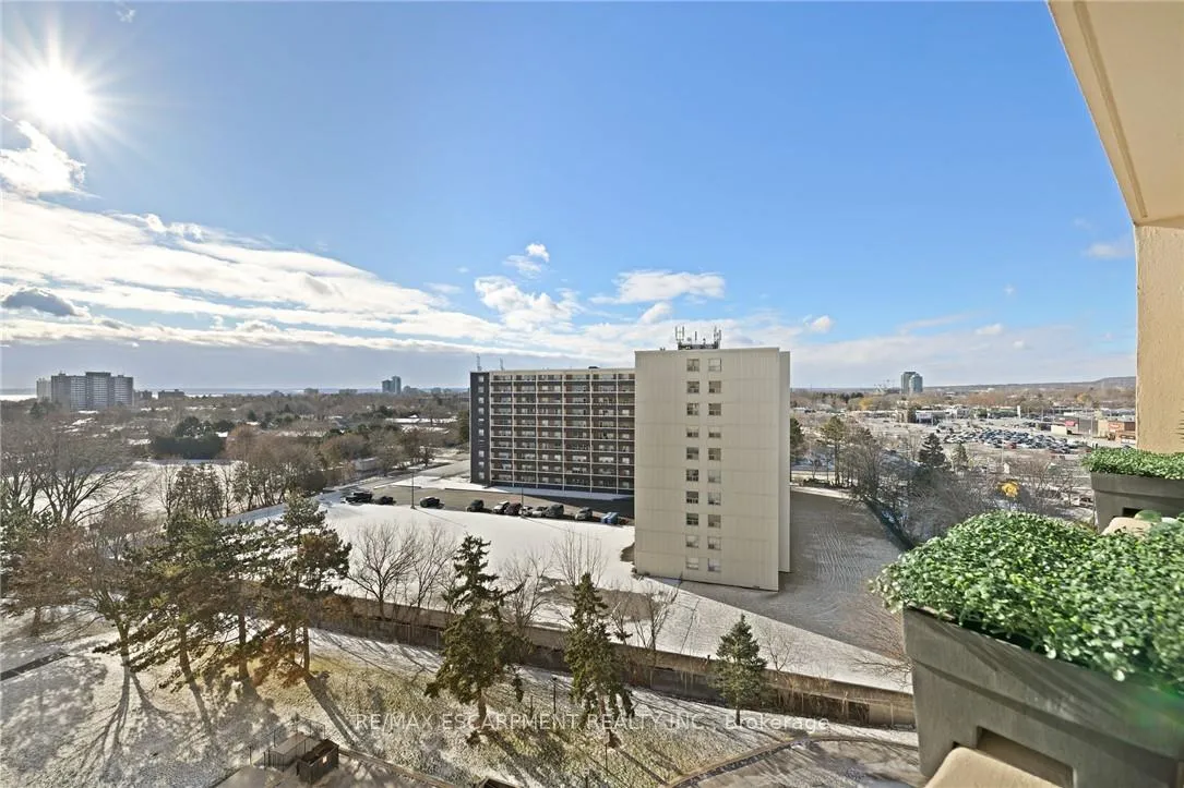Photo 28 of Unit 901, 700 Dynes Road, Burlington, Roseland — HOMEH