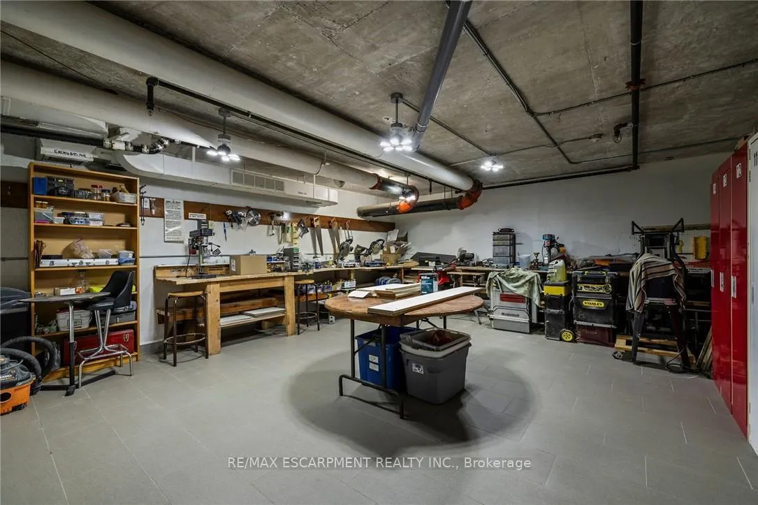 Photo 30 of Unit 901, 700 Dynes Road, Burlington, Roseland — HOMEH