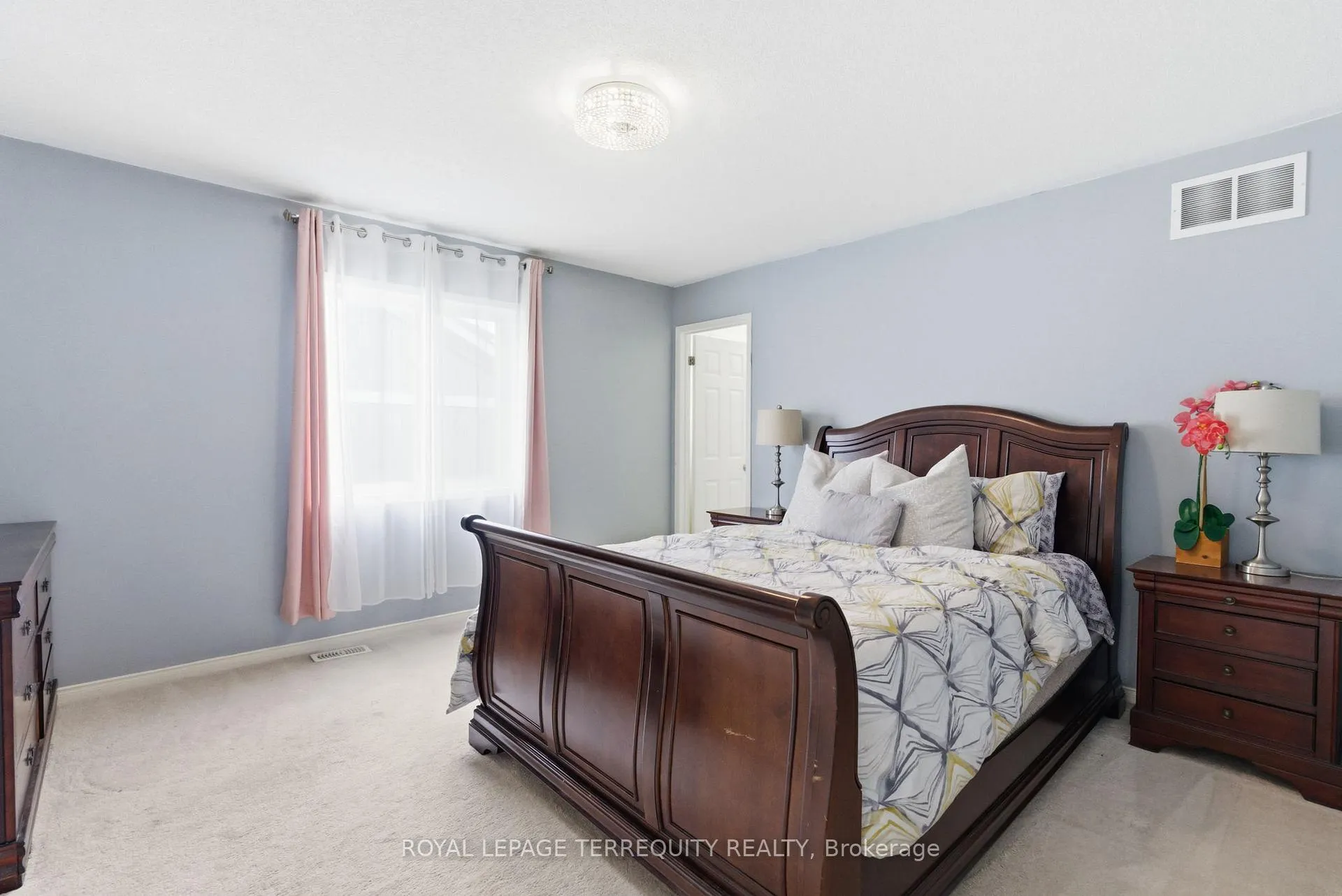 Photo 28 of 1747 Arborwood Drive, Oshawa, Taunton — HOMEH