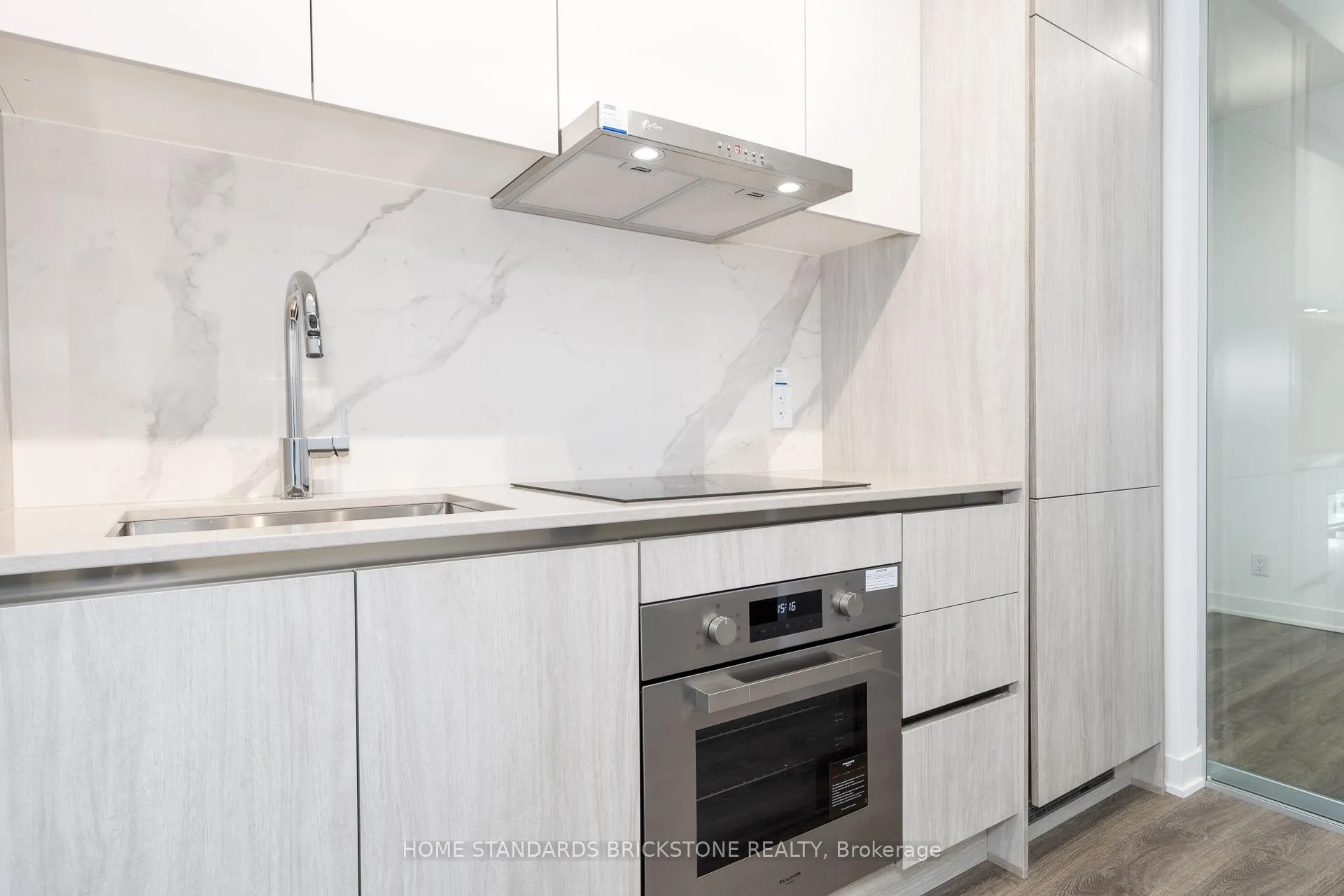 Photo 6 of Unit 1609, 180 Front Street E, Toronto, Moss Park — HOMEH