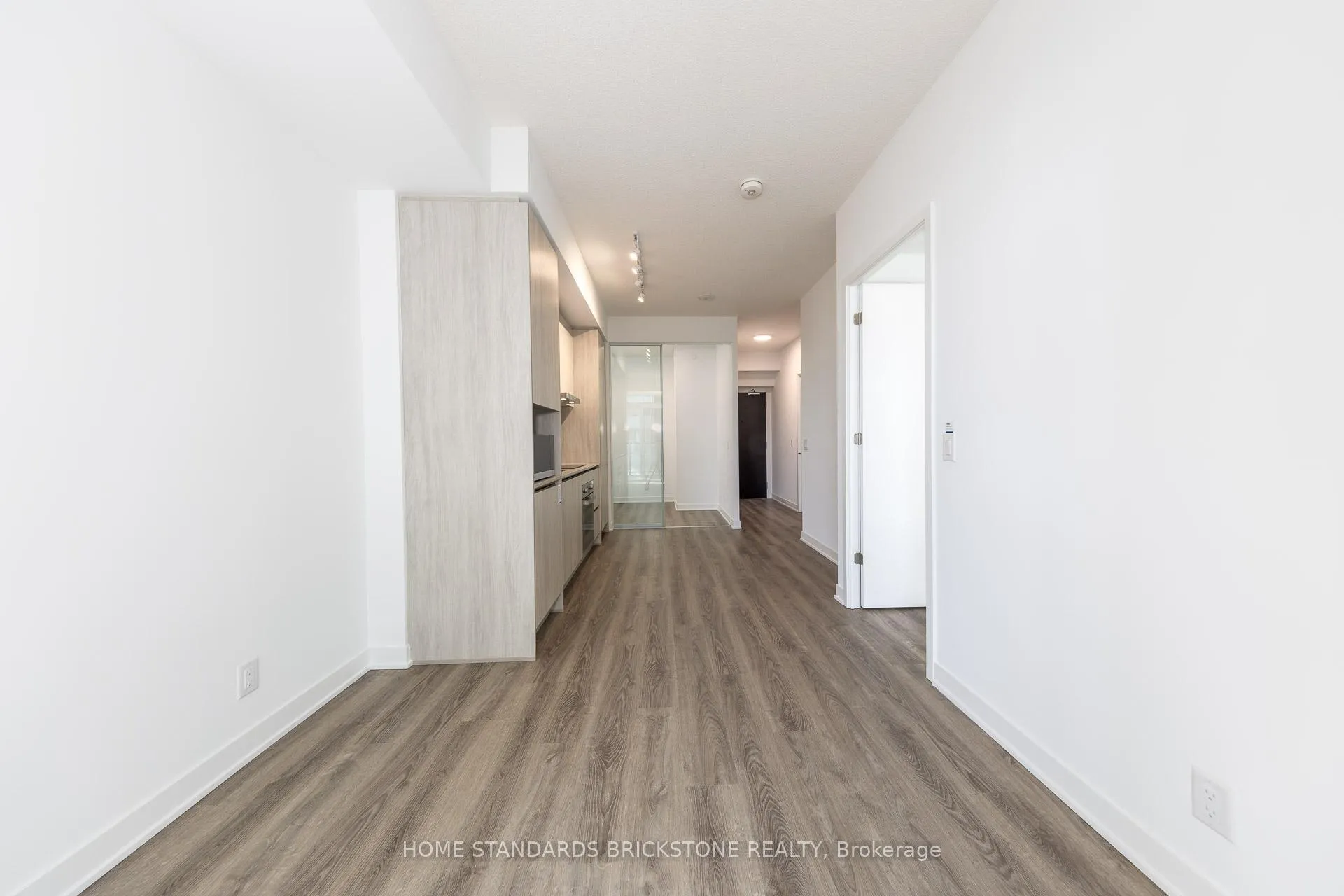 Photo 8 of Unit 1609, 180 Front Street E, Toronto, Moss Park — HOMEH