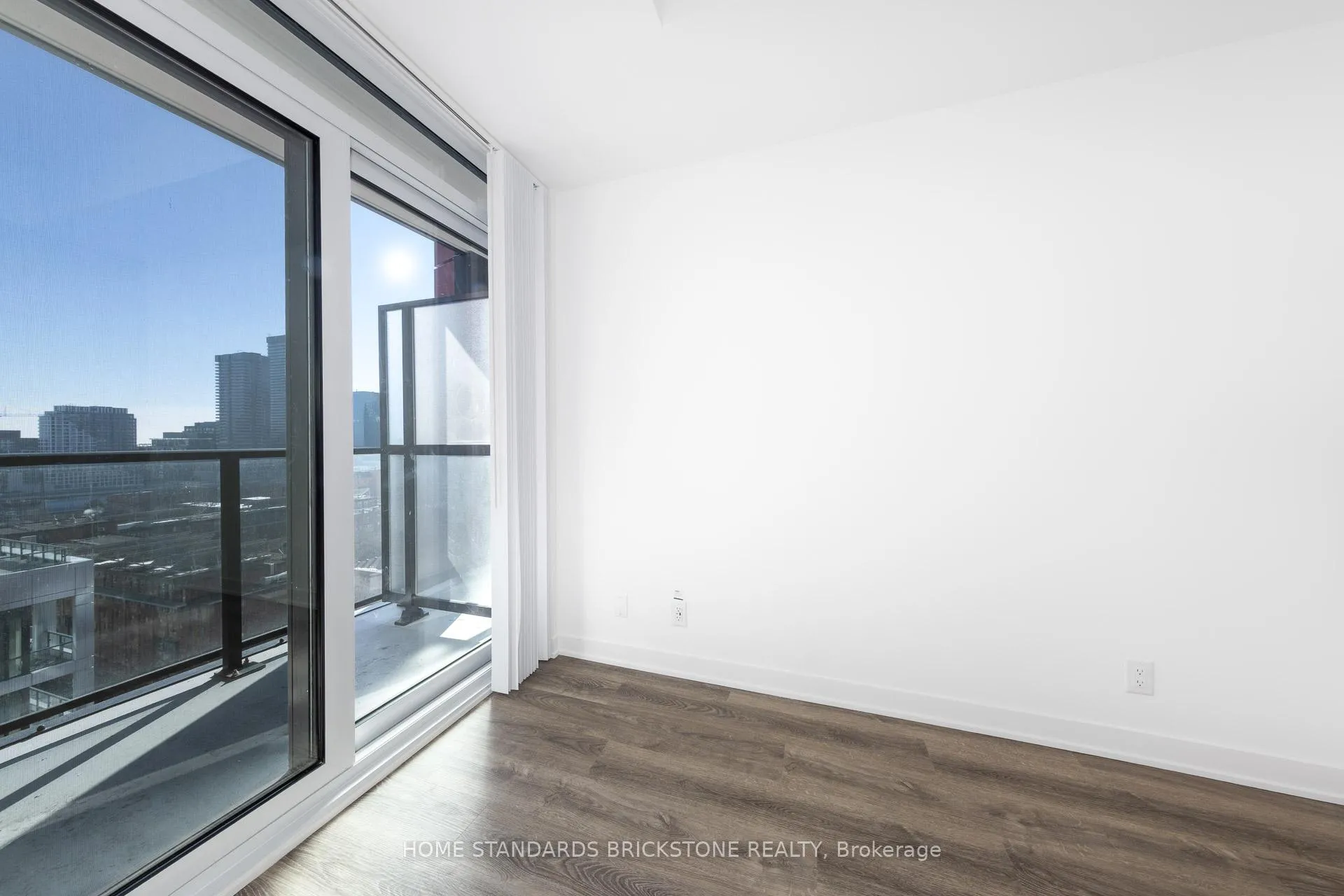 Photo 11 of Unit 1609, 180 Front Street E, Toronto, Moss Park — HOMEH