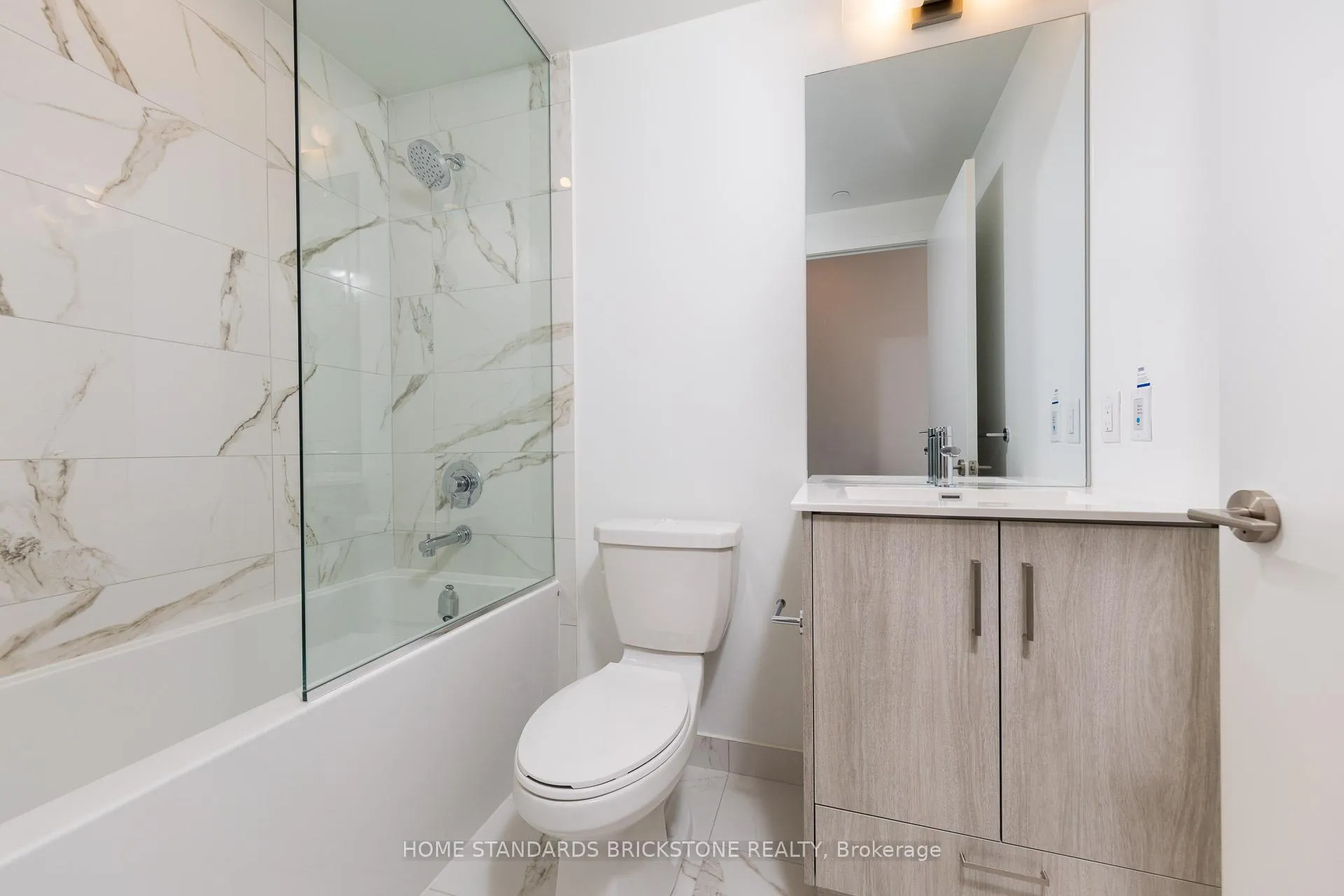 Photo 21 of Unit 1609, 180 Front Street E, Toronto, Moss Park — HOMEH