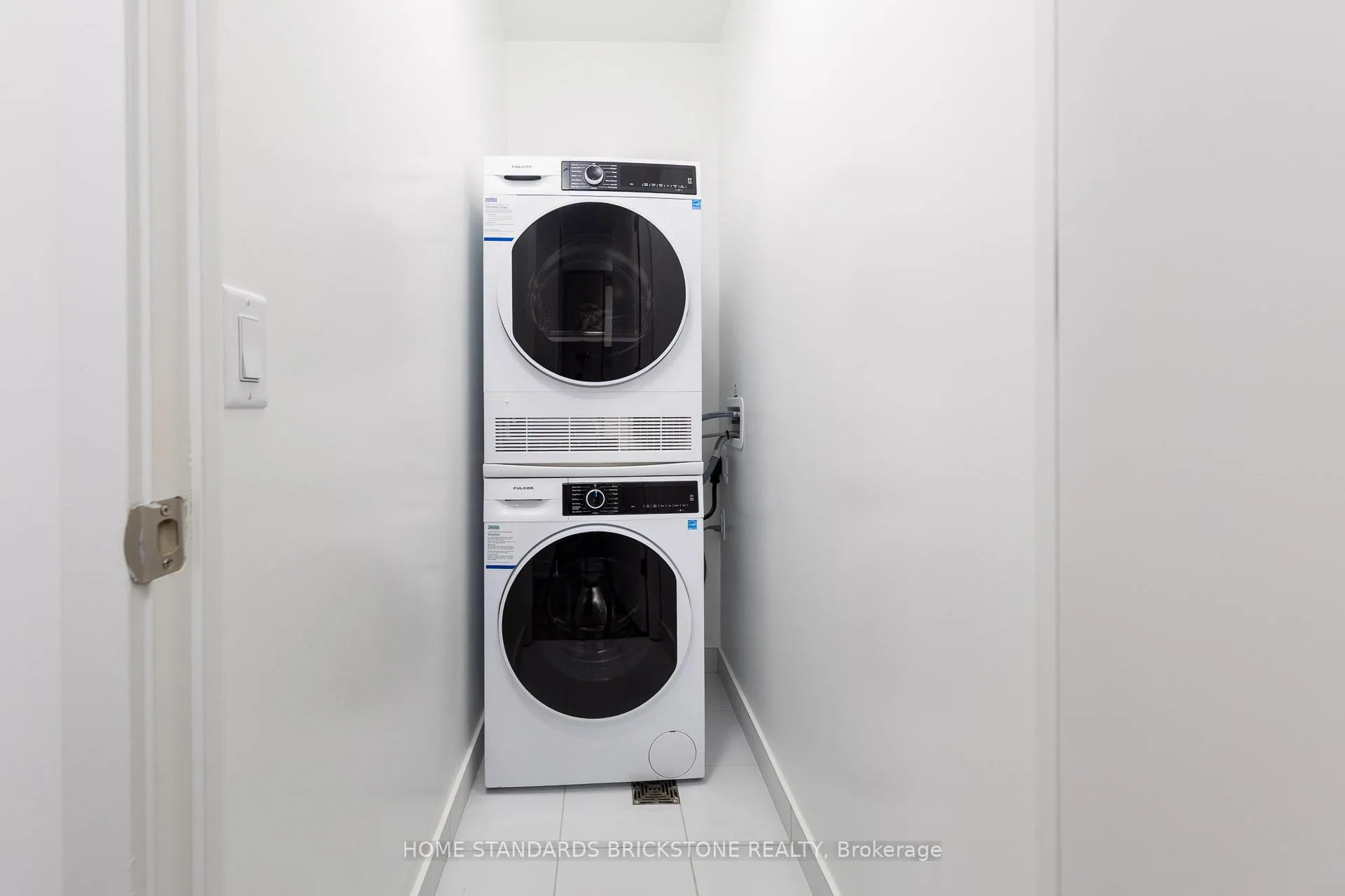 Photo 22 of Unit 1609, 180 Front Street E, Toronto, Moss Park — HOMEH