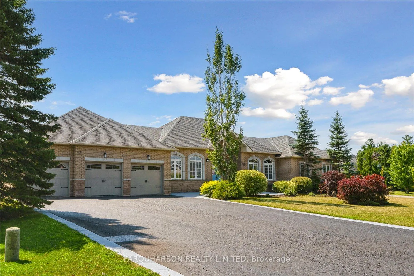 Photo 4 of 39 Deer Ridge Road, Uxbridge, Rural Uxbridge — HOMEH