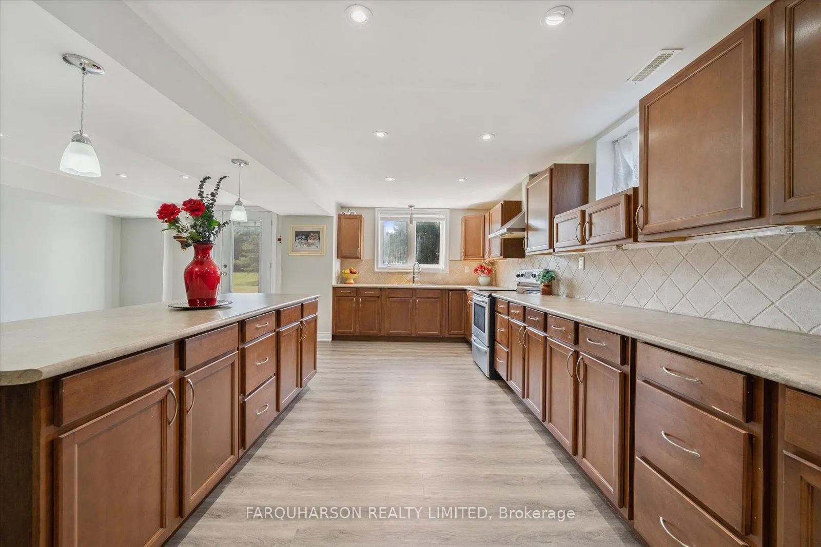 Photo 24 of 39 Deer Ridge Road, Uxbridge, Rural Uxbridge — HOMEH
