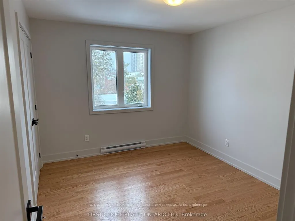 Photo 2 of 1250 Trenton Avenue, Ottawa, Carlington — HOMEH