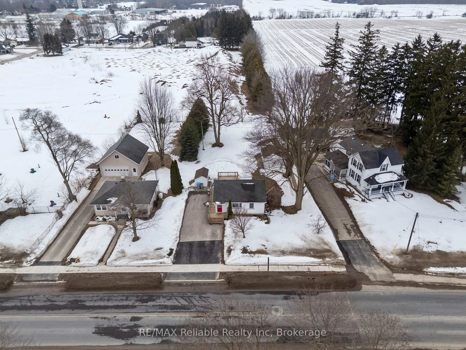 Photo 3 of 173 Goderich Street W, Huron East, Seaforth — HOMEH