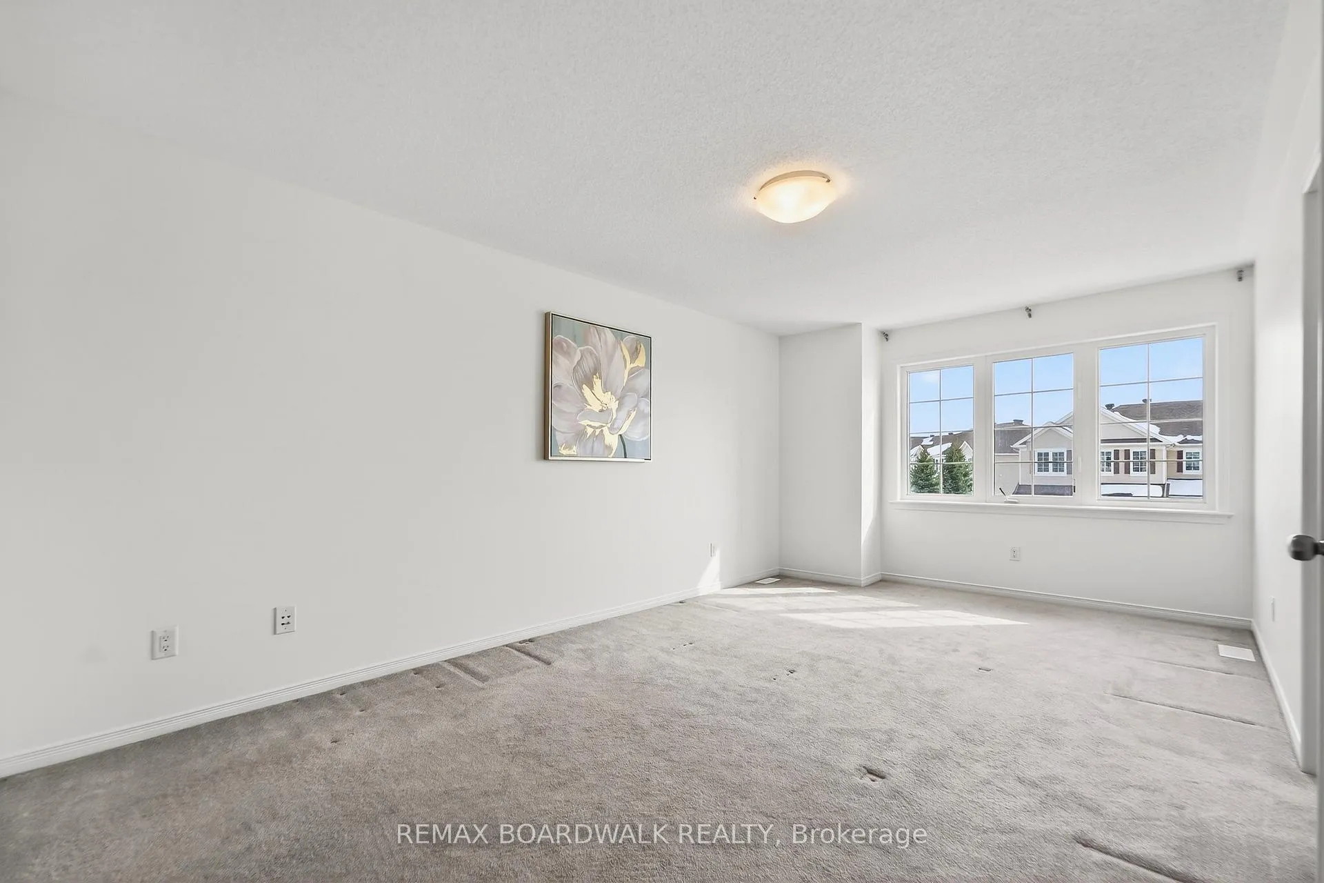 Photo 22 of 716 Oakglade Avenue, Ottawa, Kanata - Emerald Meadows/Trailwest — HOMEH