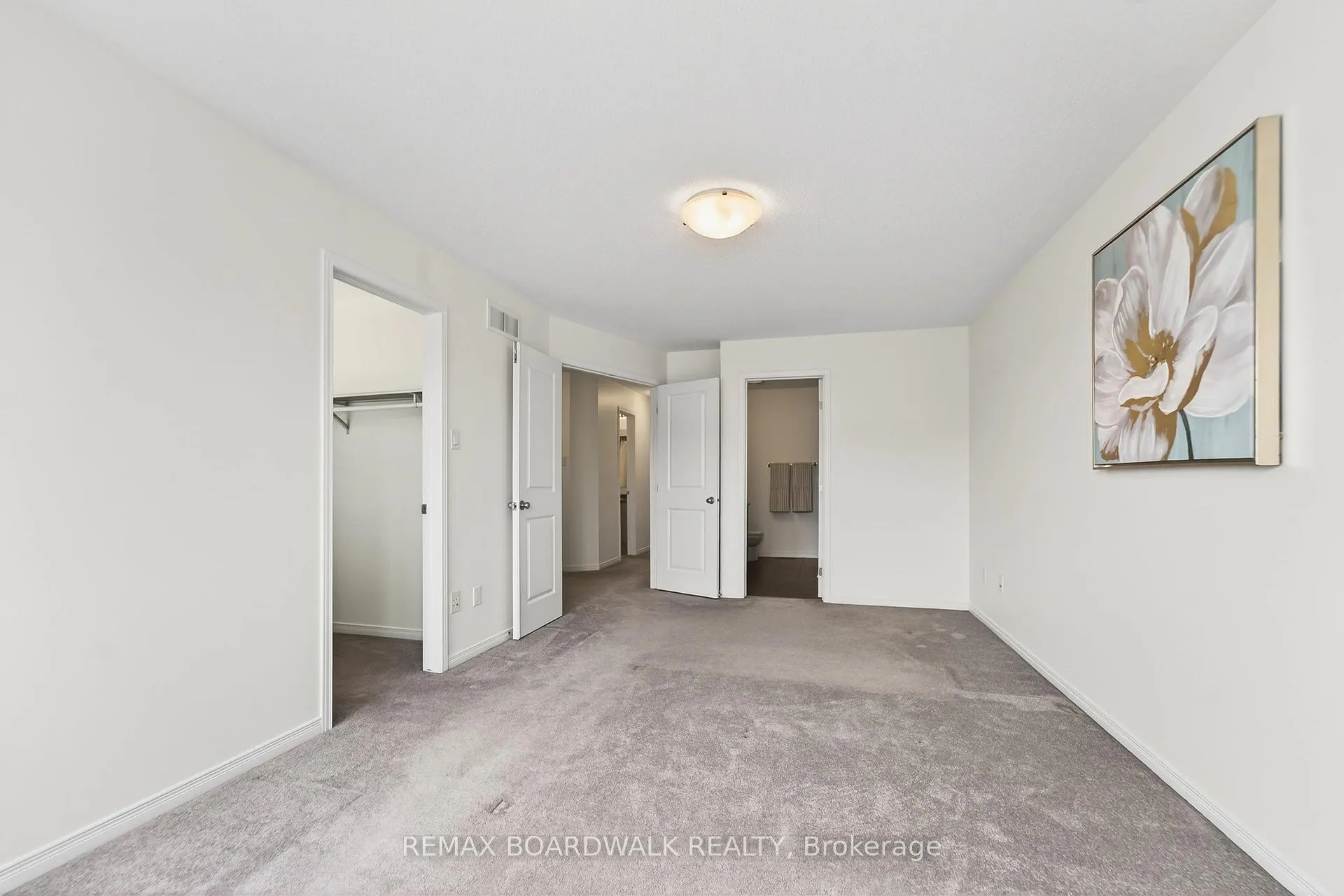 Photo 23 of 716 Oakglade Avenue, Ottawa, Kanata - Emerald Meadows/Trailwest — HOMEH