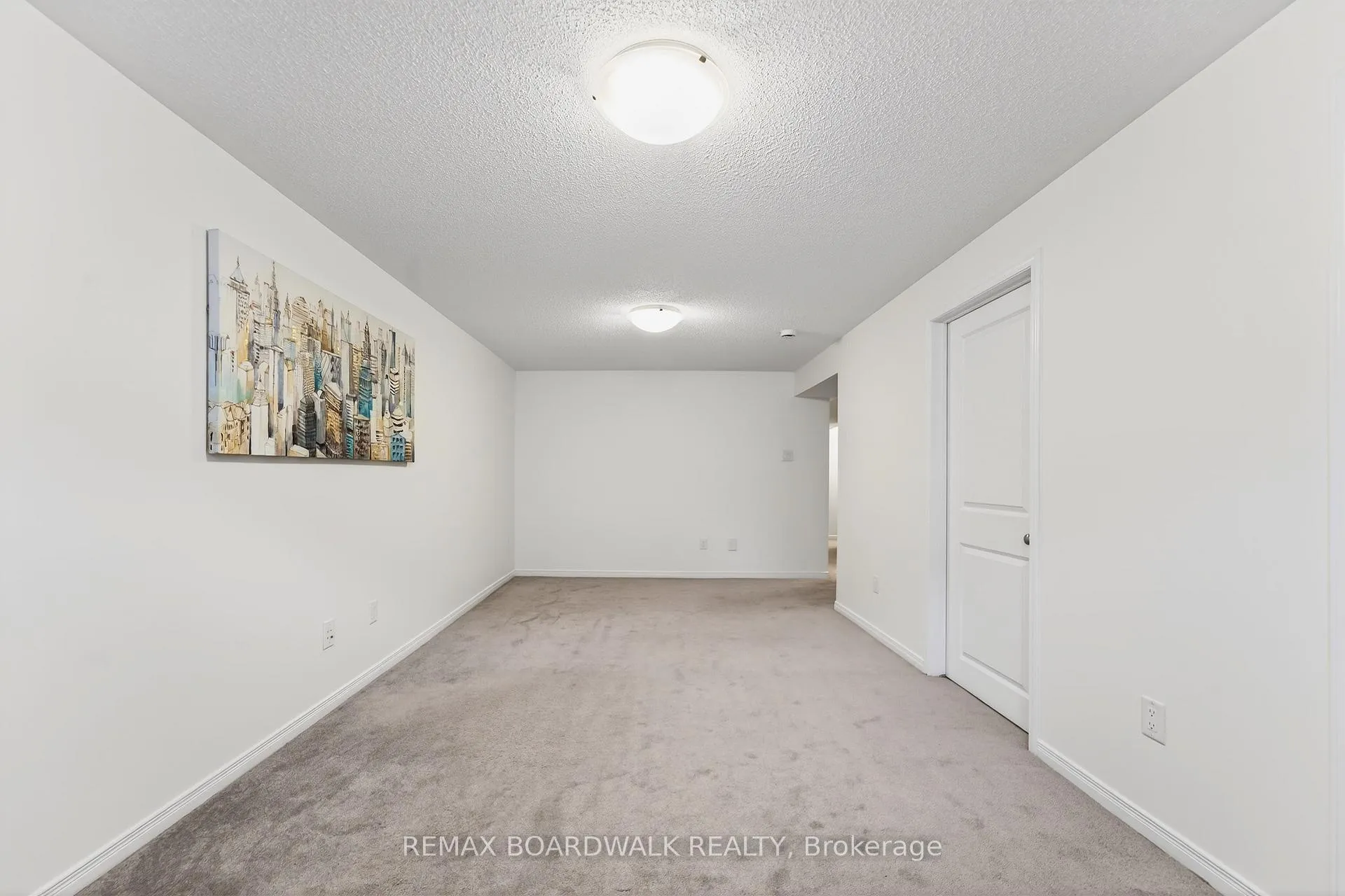Photo 32 of 716 Oakglade Avenue, Ottawa, Kanata - Emerald Meadows/Trailwest — HOMEH