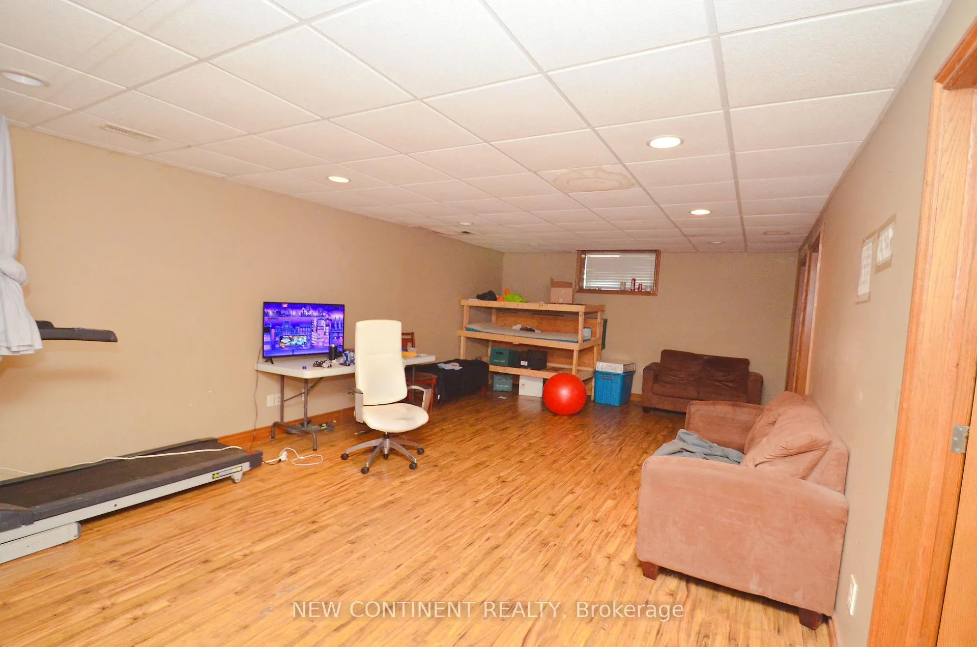 Photo 14 of 922 Talbot Road E, Leamington — HOMEH