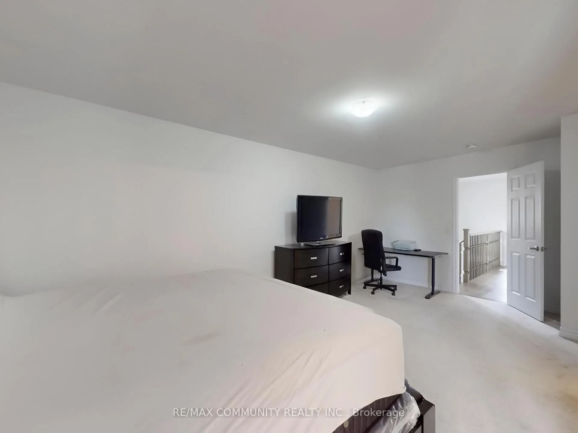 Photo 23 of 210 Ridley Crescent, Southgate — HOMEH