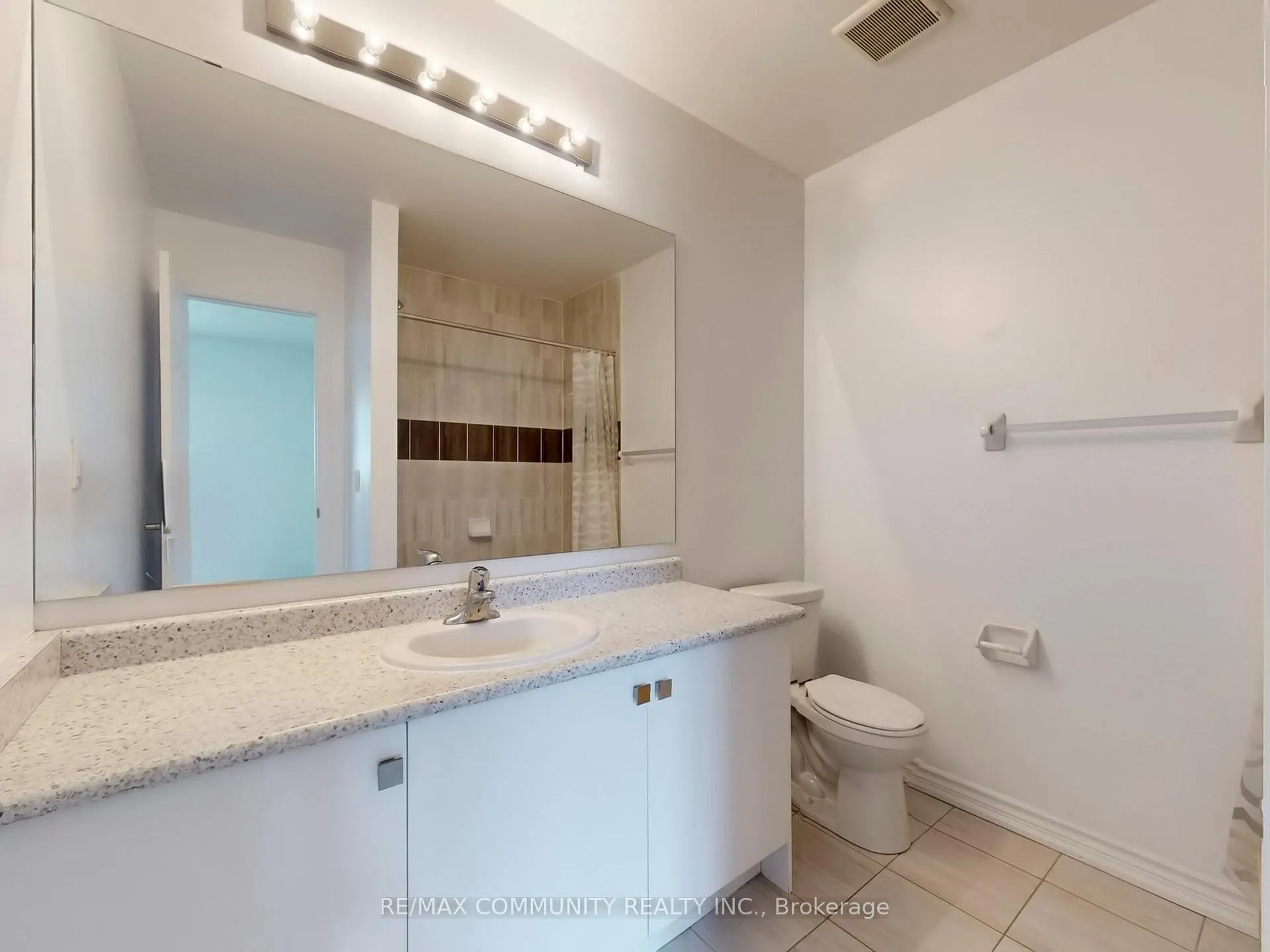 Photo 33 of 210 Ridley Crescent, Southgate — HOMEH