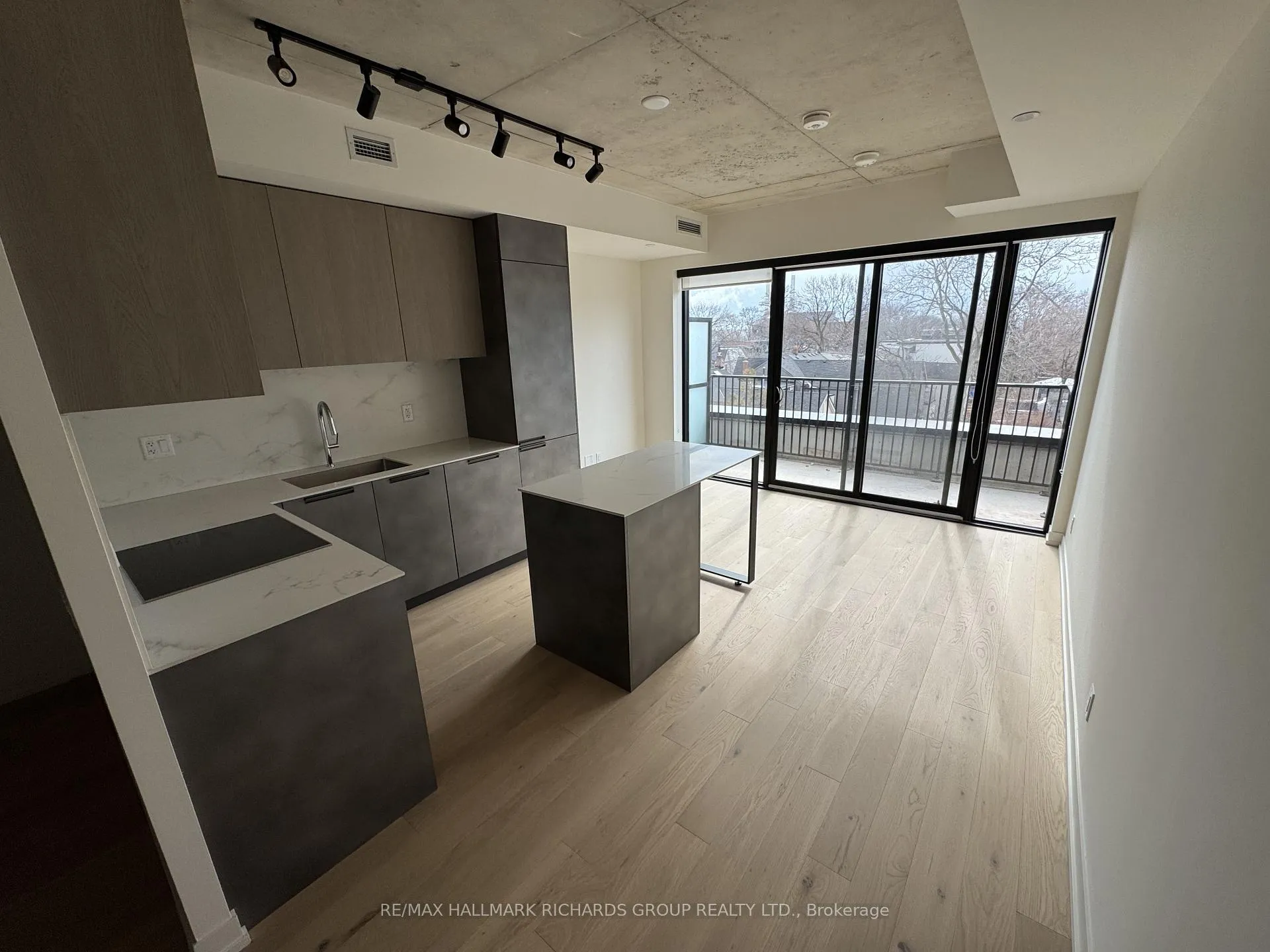 Photo 5 of Unit 401, 761 Queen Street E, Toronto, South Riverdale — HOMEH