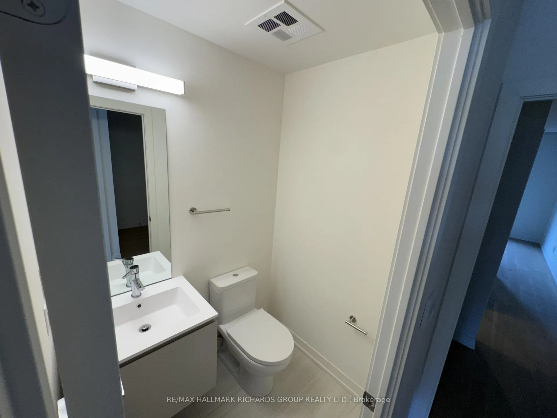 Photo 14 of Unit 401, 761 Queen Street E, Toronto, South Riverdale — HOMEH