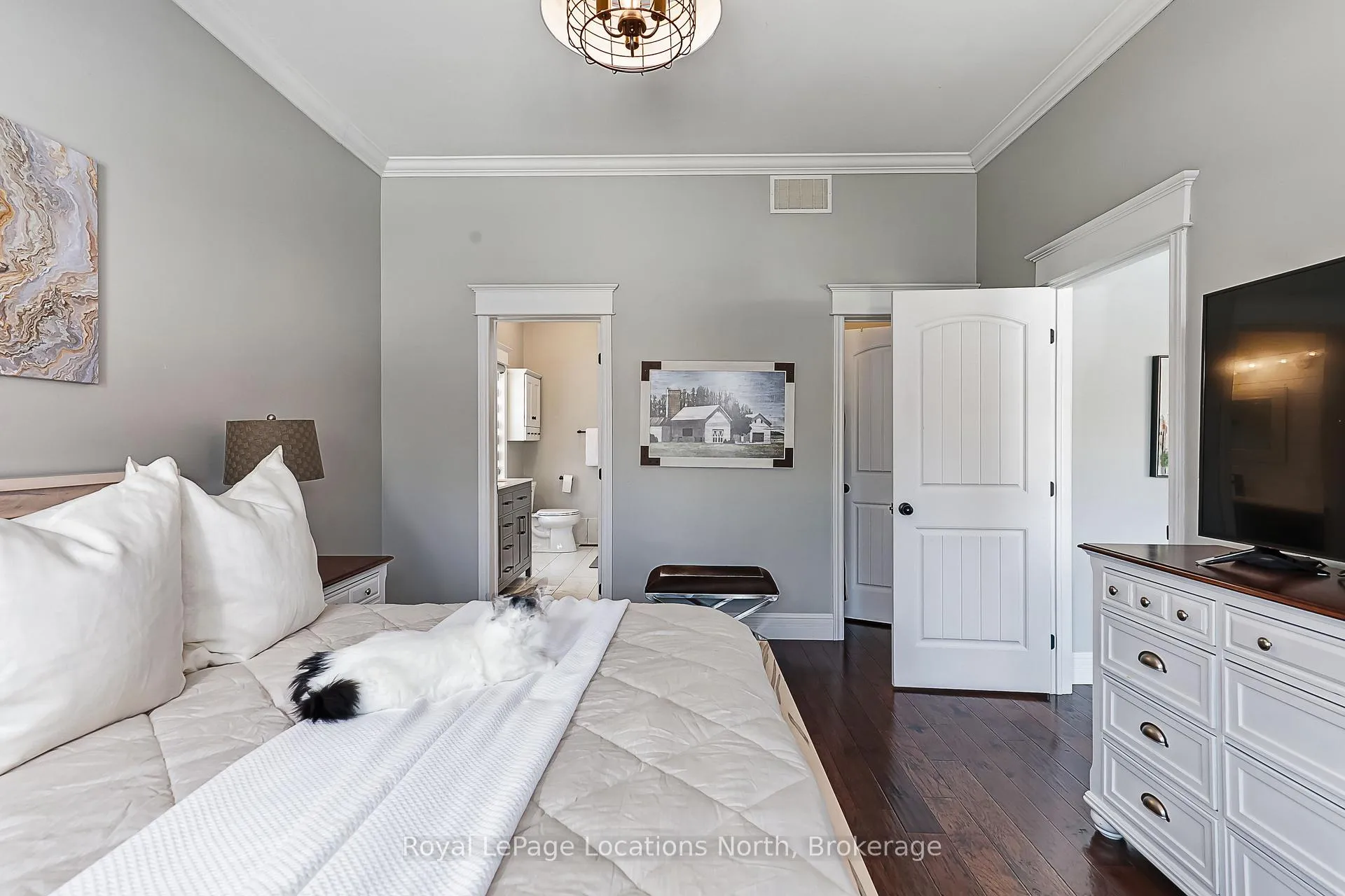 Photo 14 of 65 Findlay Drive, Collingwood — HOMEH