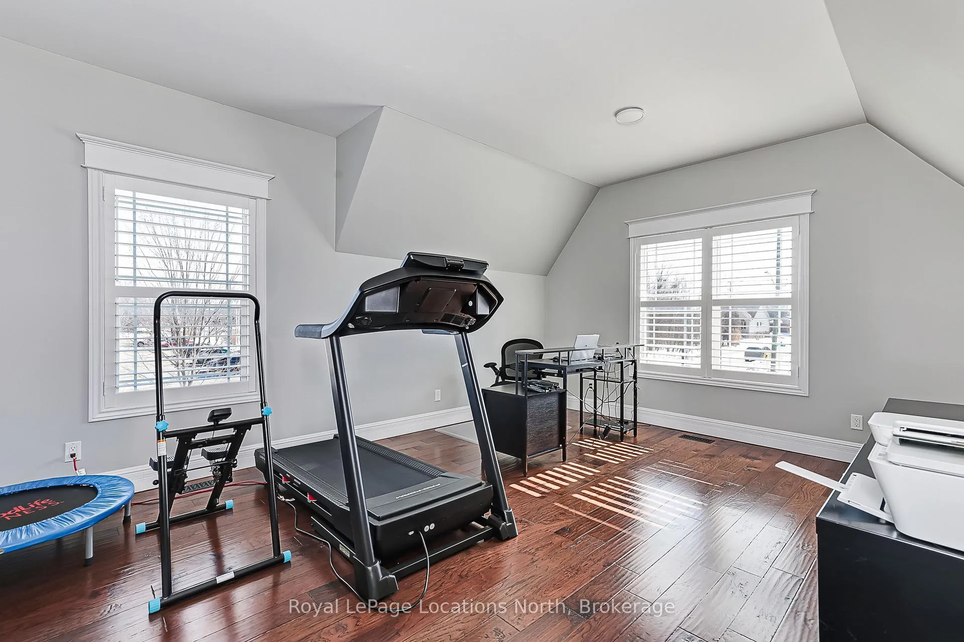 Photo 19 of 65 Findlay Drive, Collingwood — HOMEH