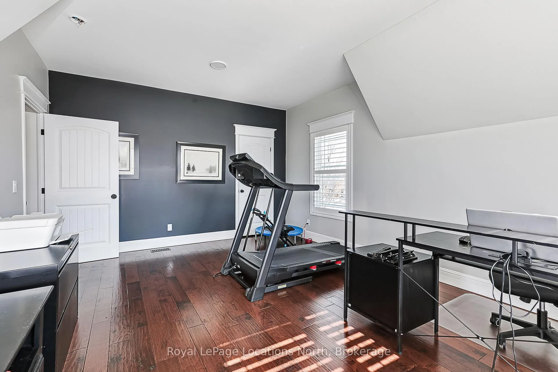Photo 20 of 65 Findlay Drive, Collingwood — HOMEH