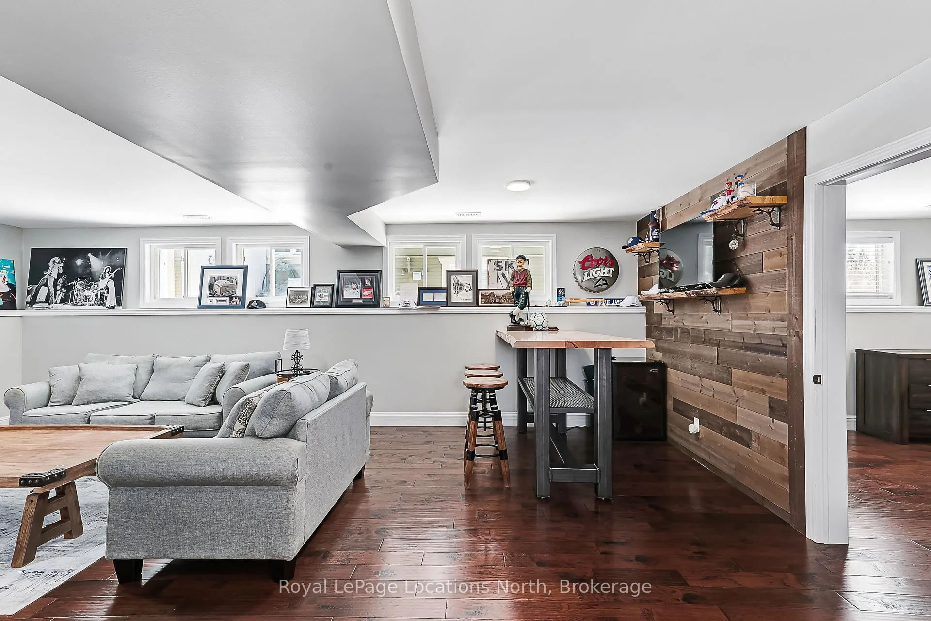 Photo 23 of 65 Findlay Drive, Collingwood — HOMEH