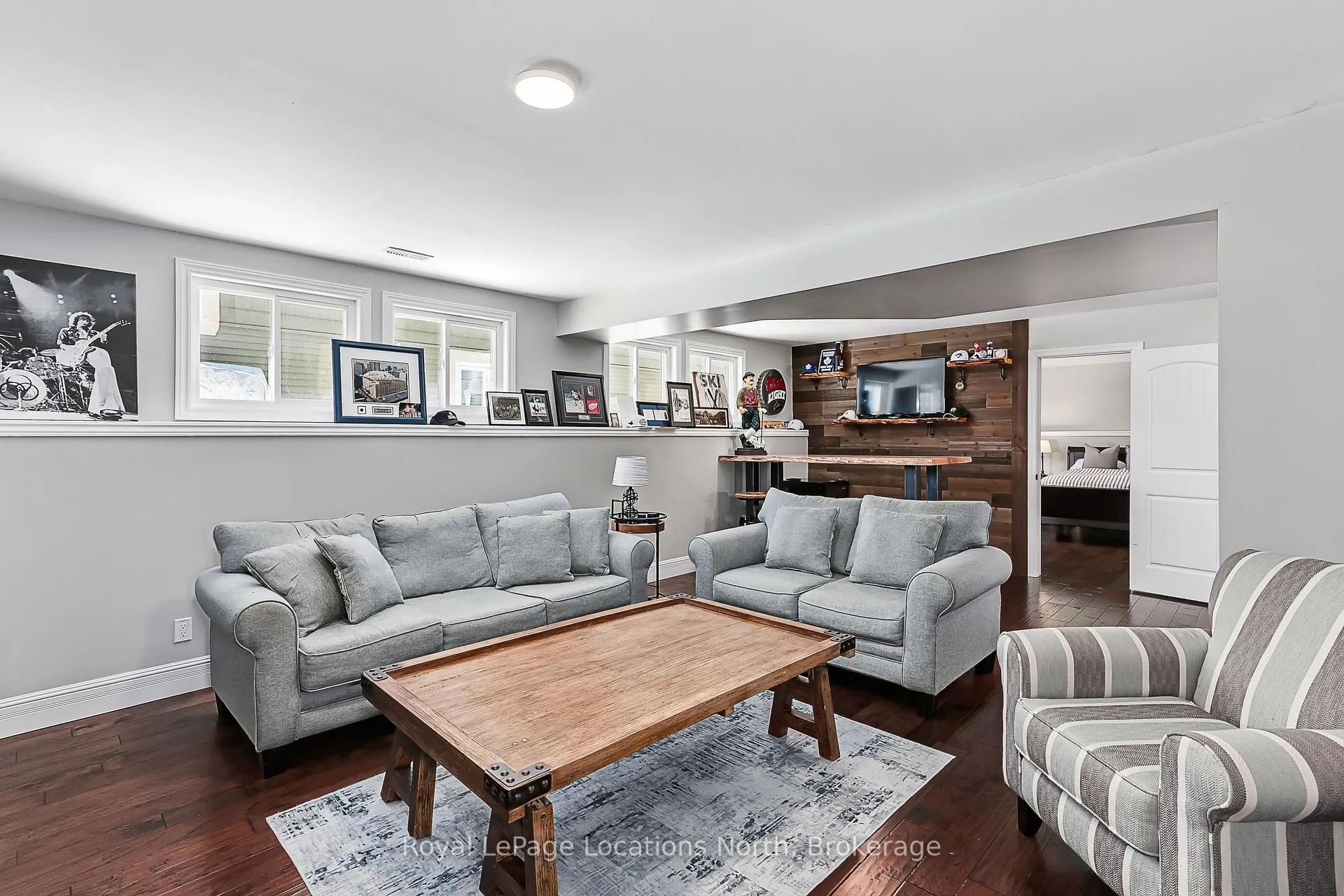 Photo 27 of 65 Findlay Drive, Collingwood — HOMEH