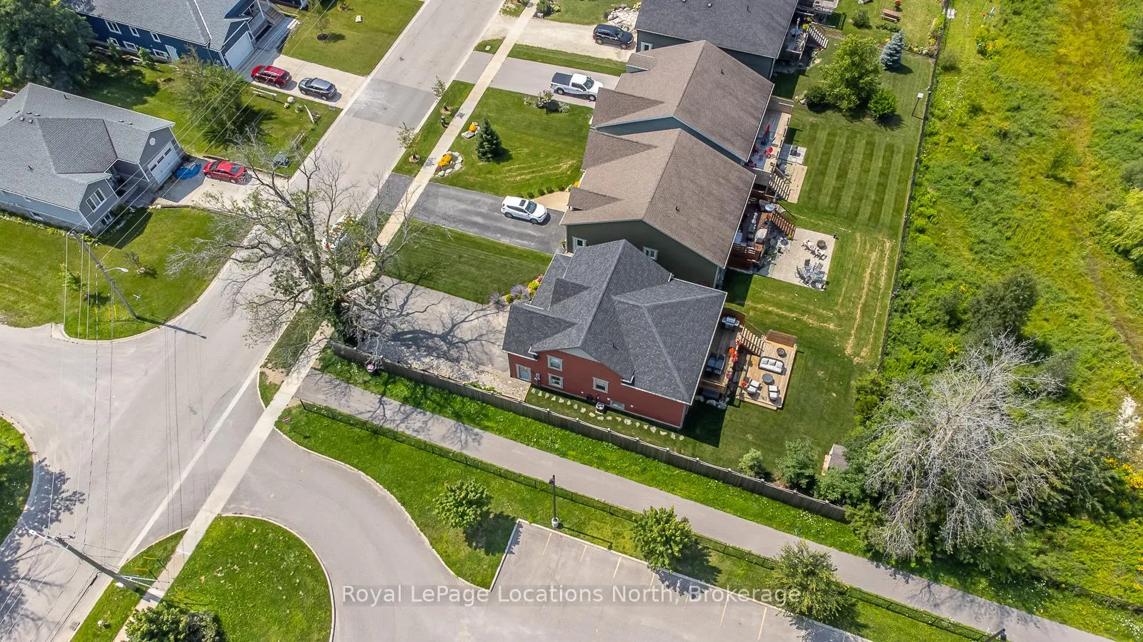 Photo 49 of 65 Findlay Drive, Collingwood — HOMEH