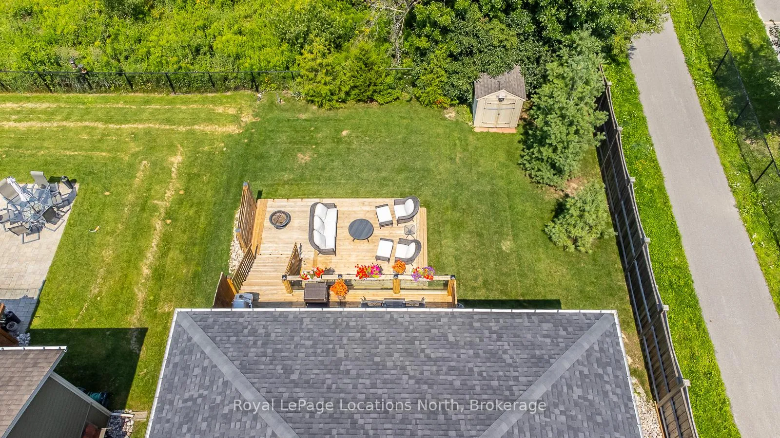 Photo 35 of 65 Findlay Drive, Collingwood — HOMEH