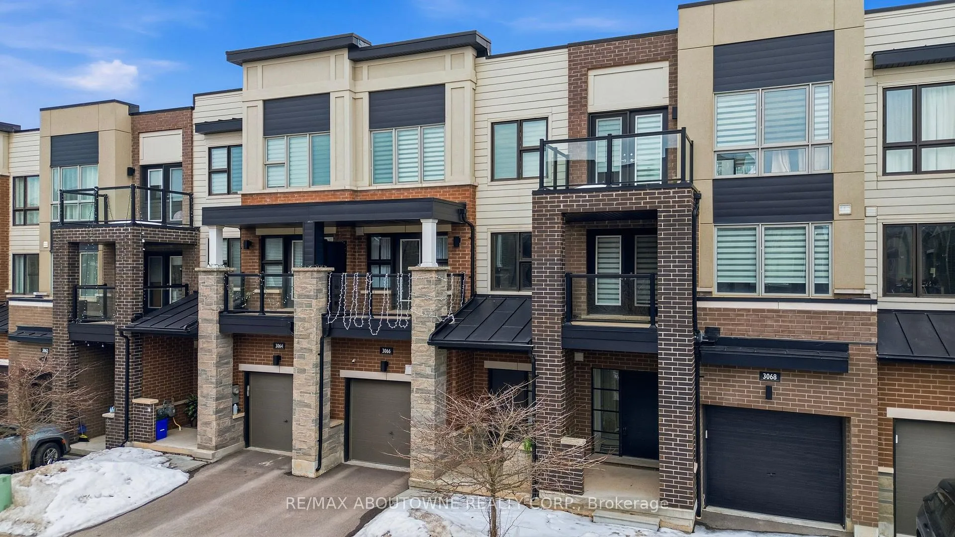 Photo 1 of 3066 Cascade Common, Oakville, Joshua Meadows — HOMEH