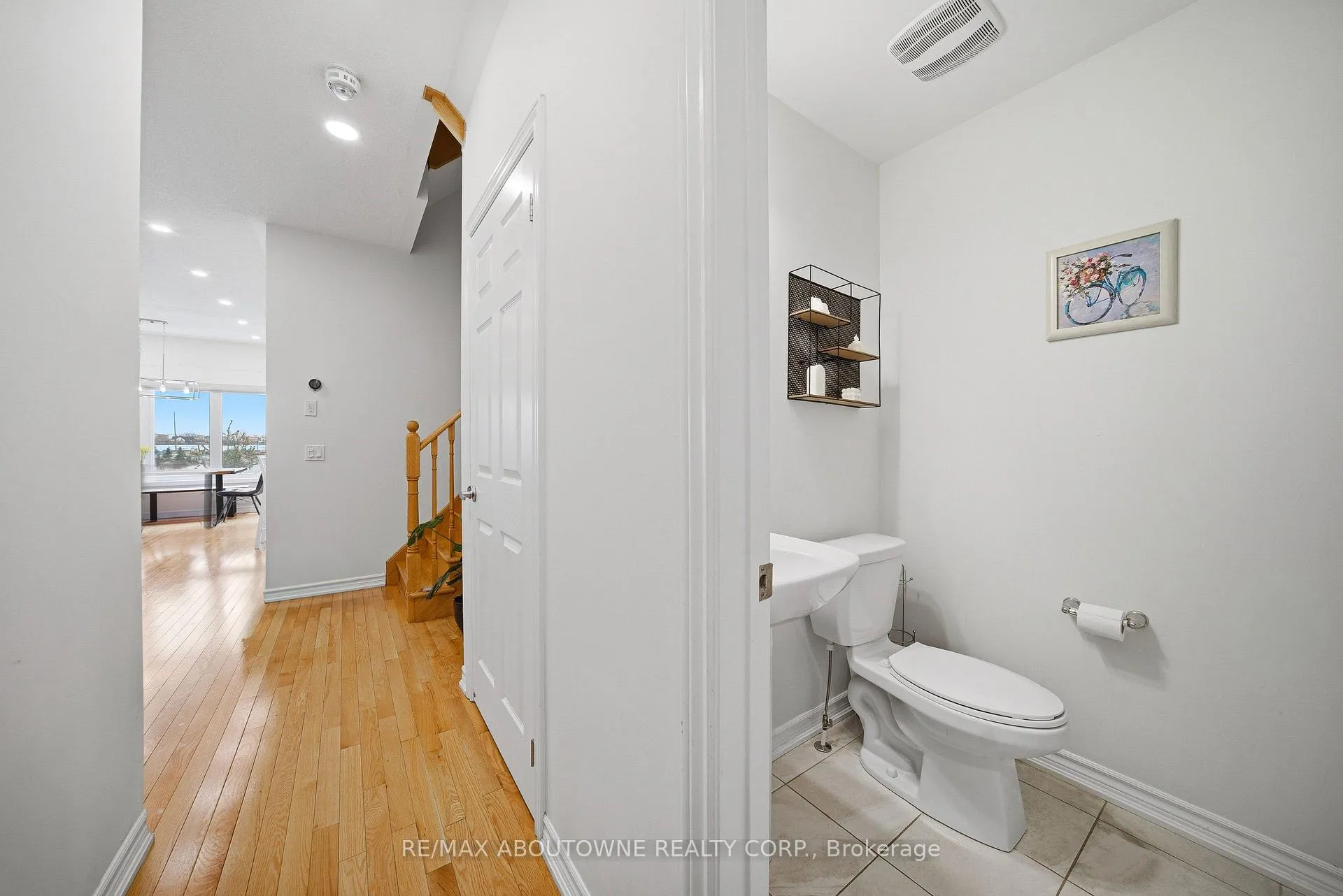 Photo 5 of 3066 Cascade Common, Oakville, Joshua Meadows — HOMEH