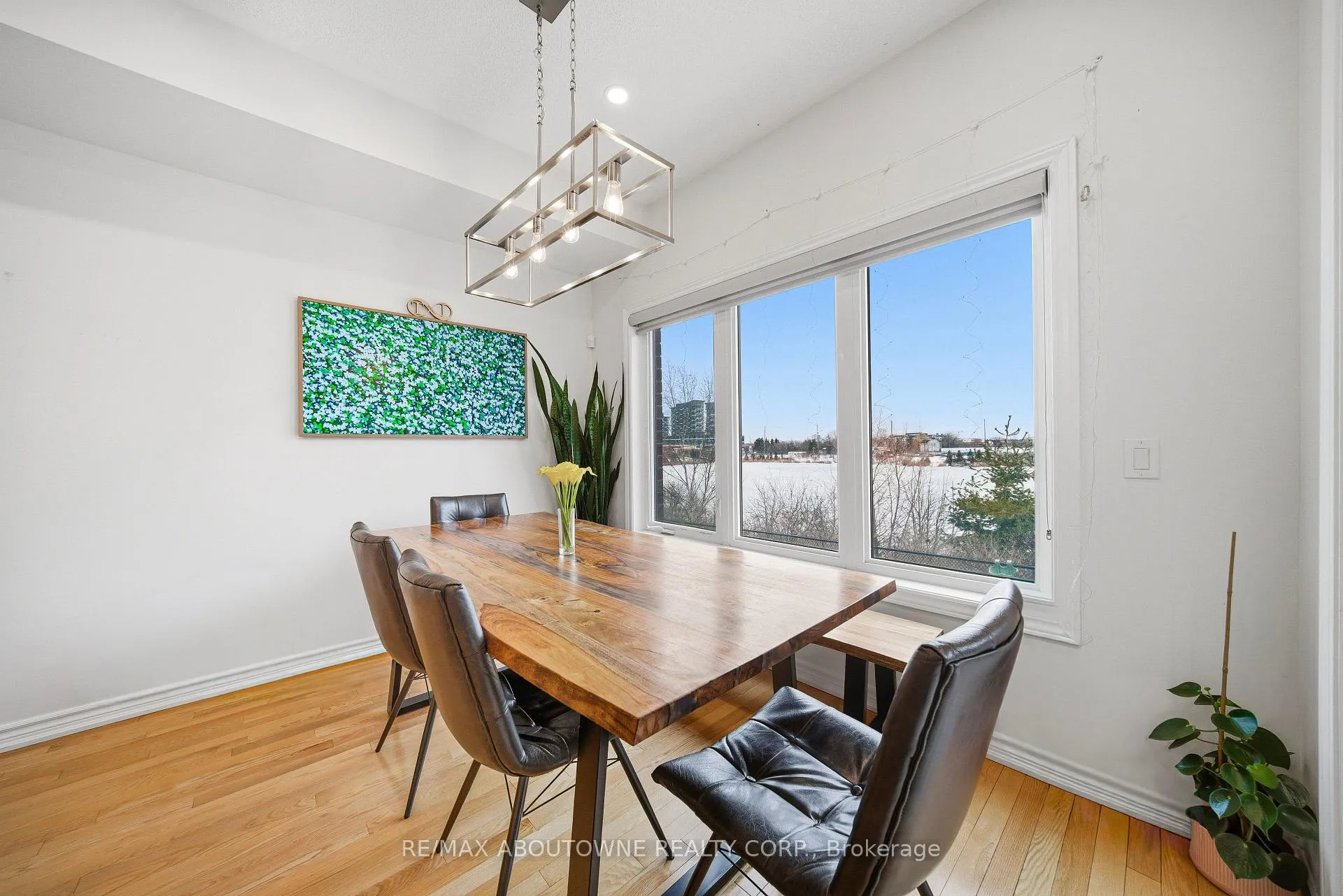 Photo 14 of 3066 Cascade Common, Oakville, Joshua Meadows — HOMEH