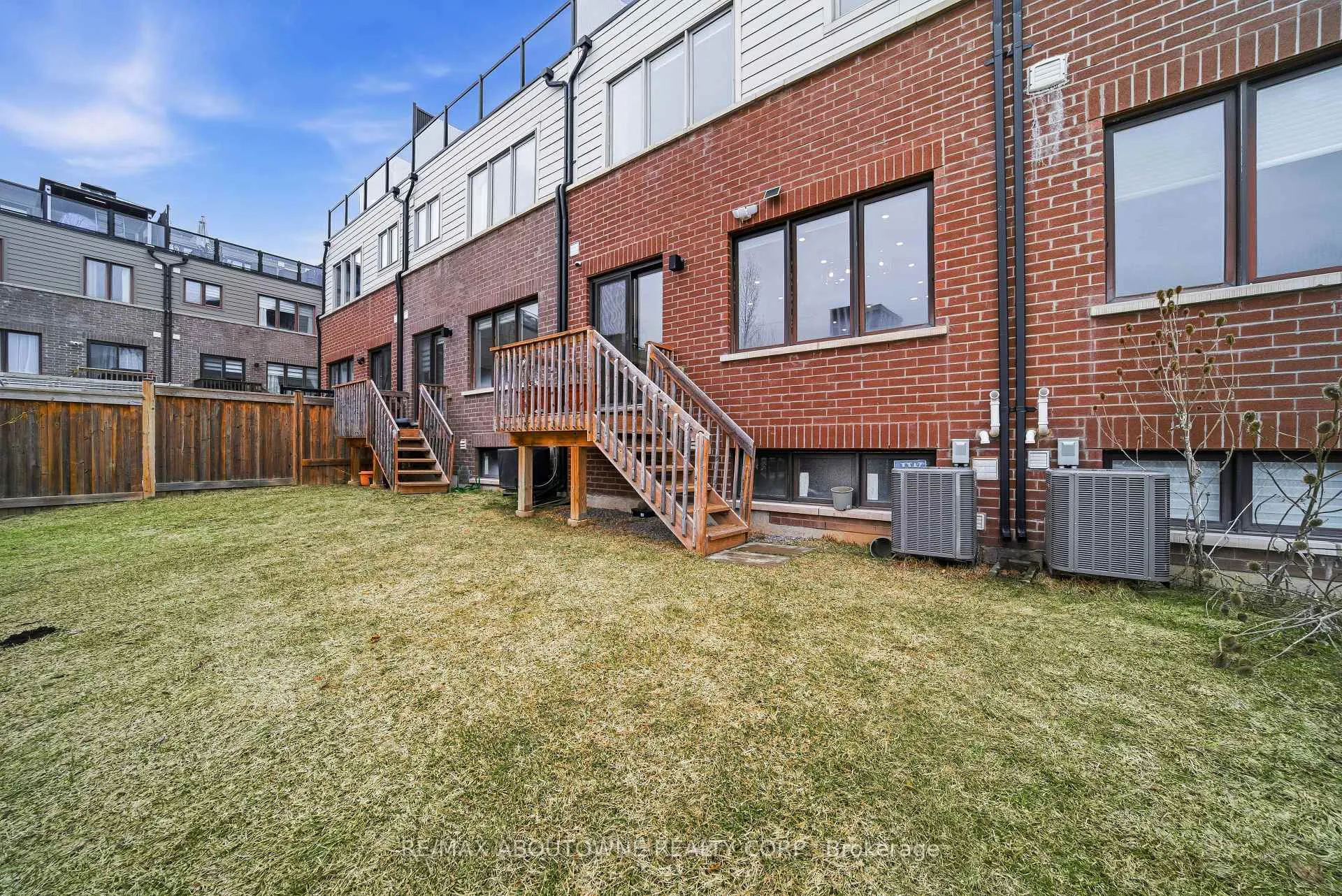 Photo 39 of 3066 Cascade Common, Oakville, Joshua Meadows — HOMEH